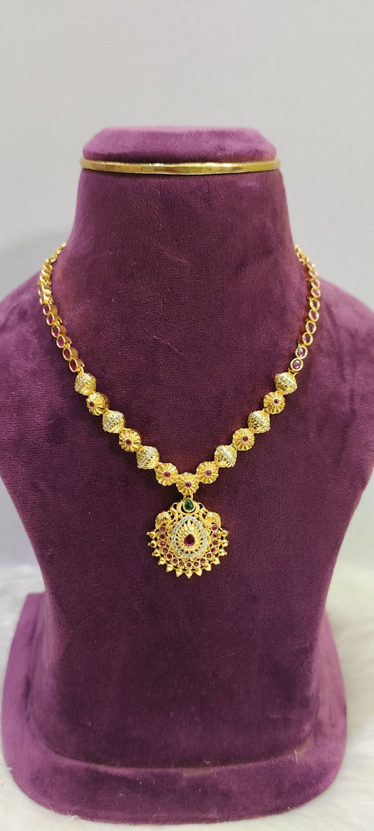 100% gold look necklace set (Gold Plated)