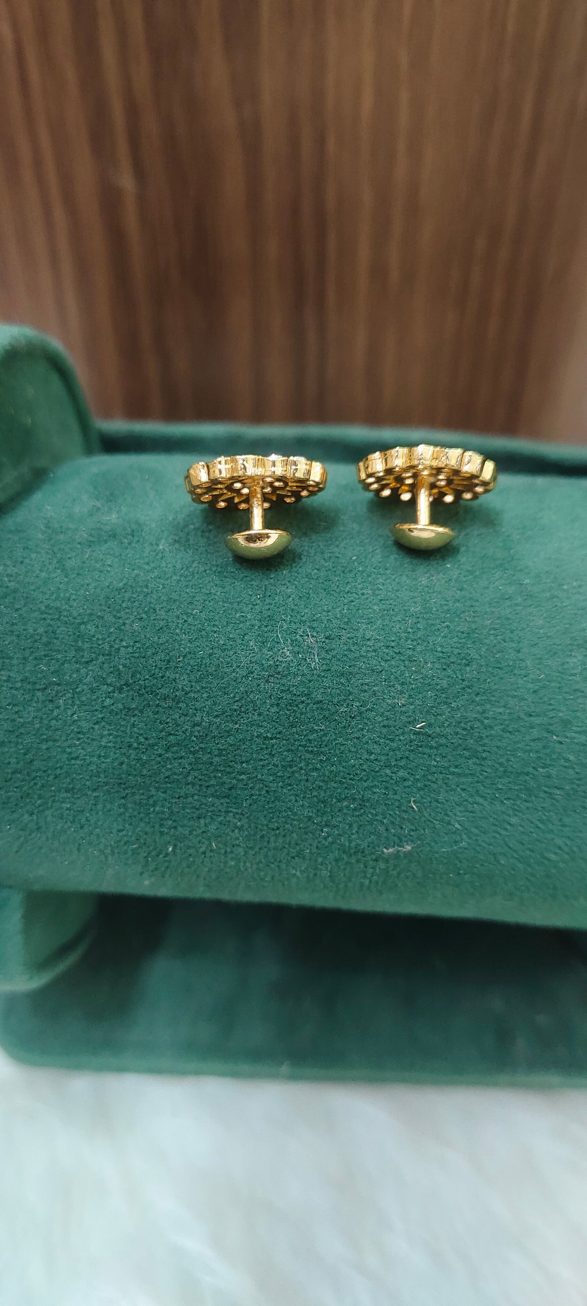 Pure panchaloham daimond look medium studs