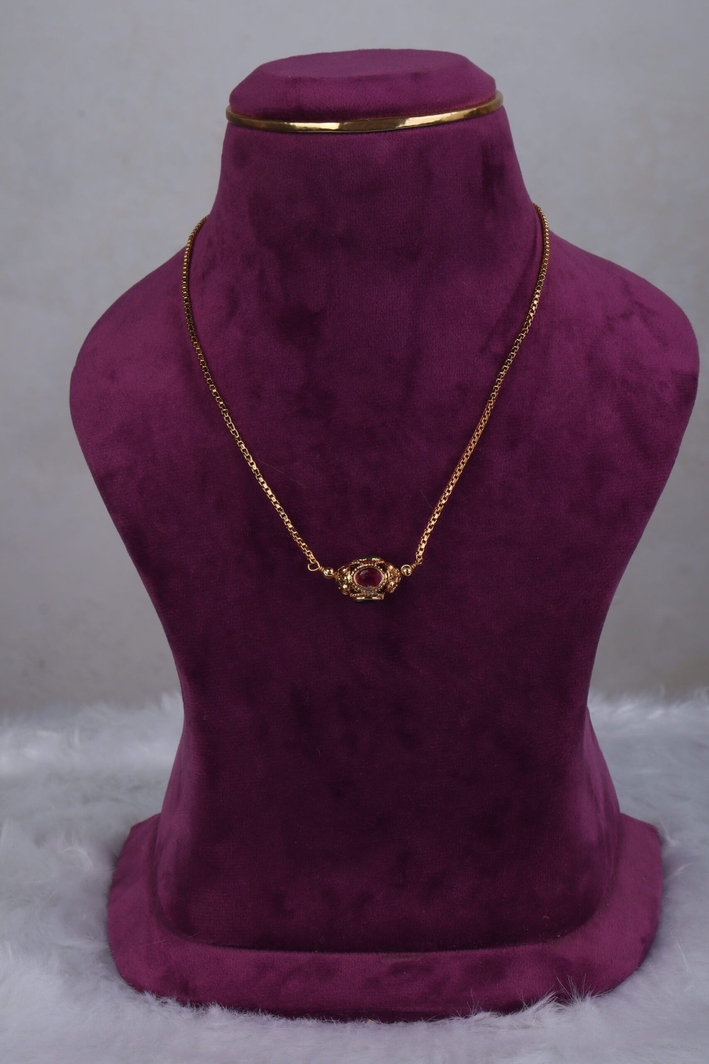 Minimalist Pendant Chain