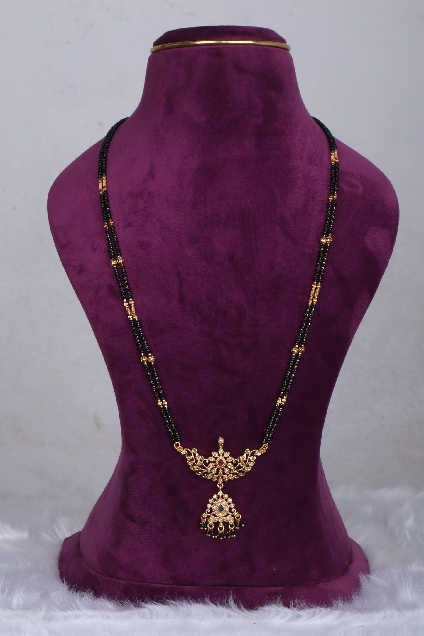 Classy Two-layered Blackbeads Long