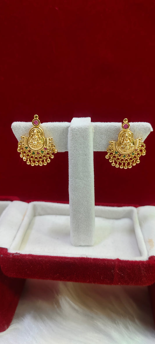 Daily wear cute Lakshmi Devi atuds