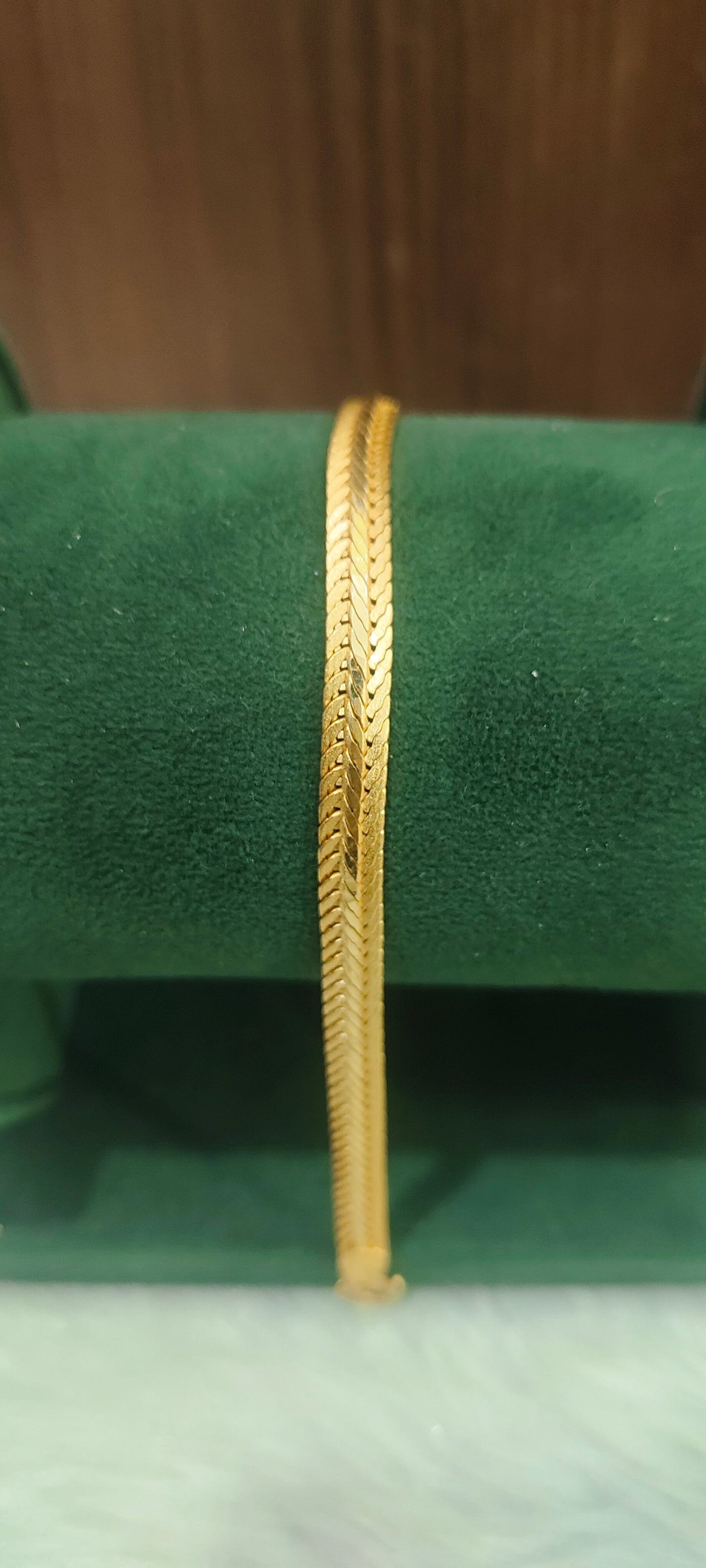 100% gold look simple 8" mens bracelet