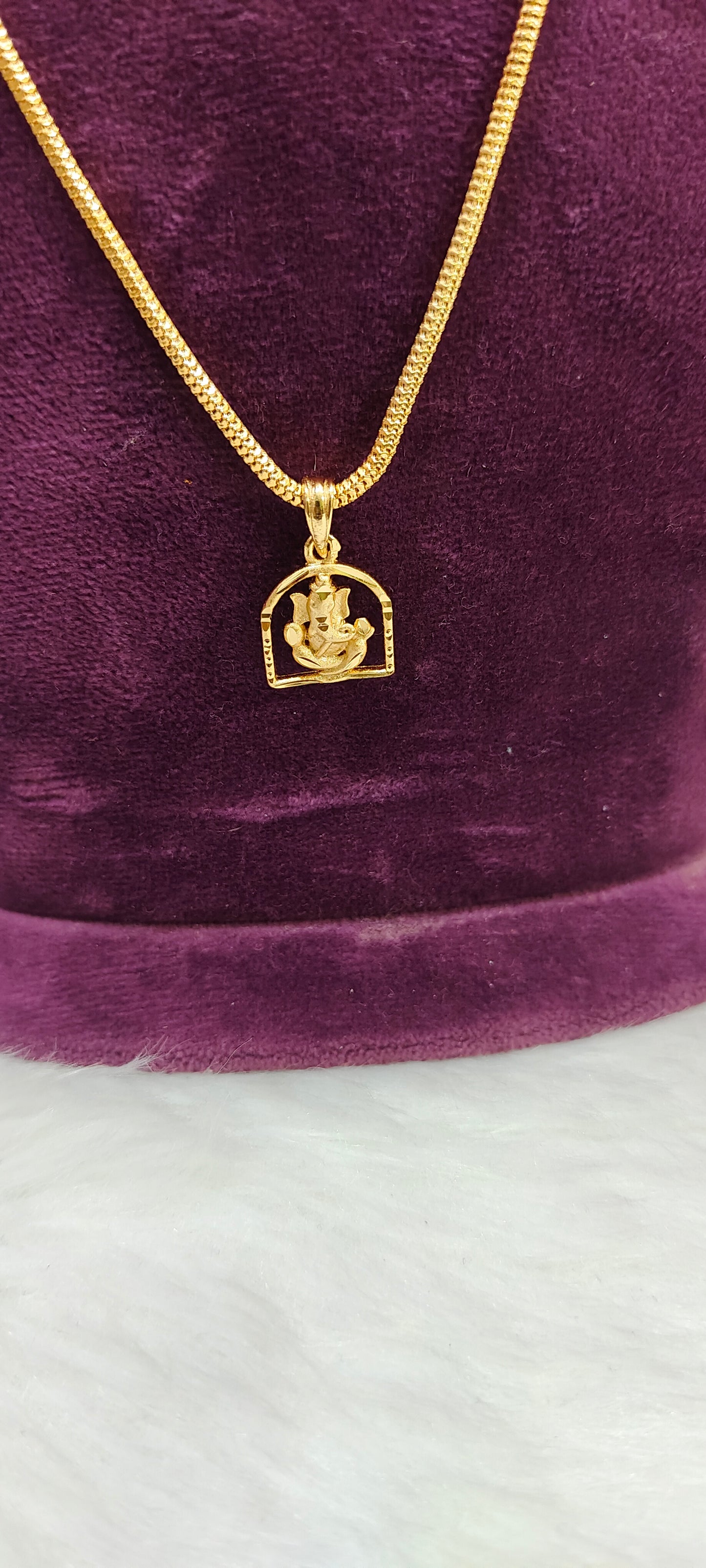 Premium micro gold plated 18" length ganesh pendant chain