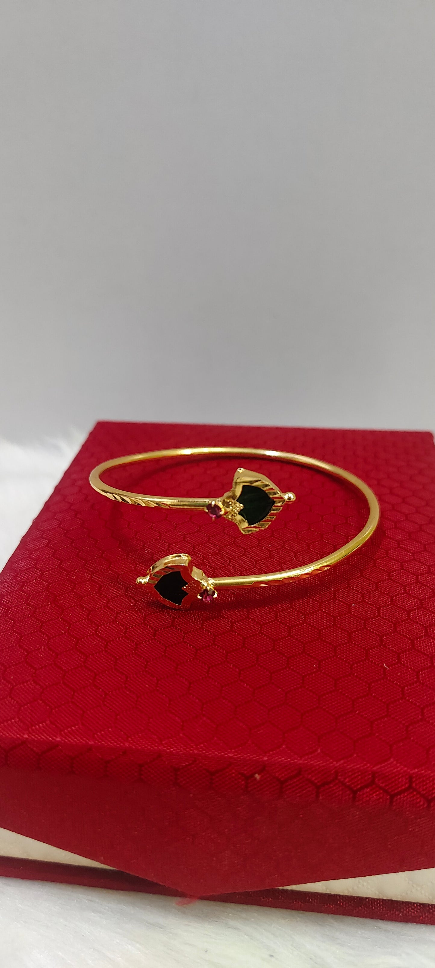 Gold look simple Openable kada