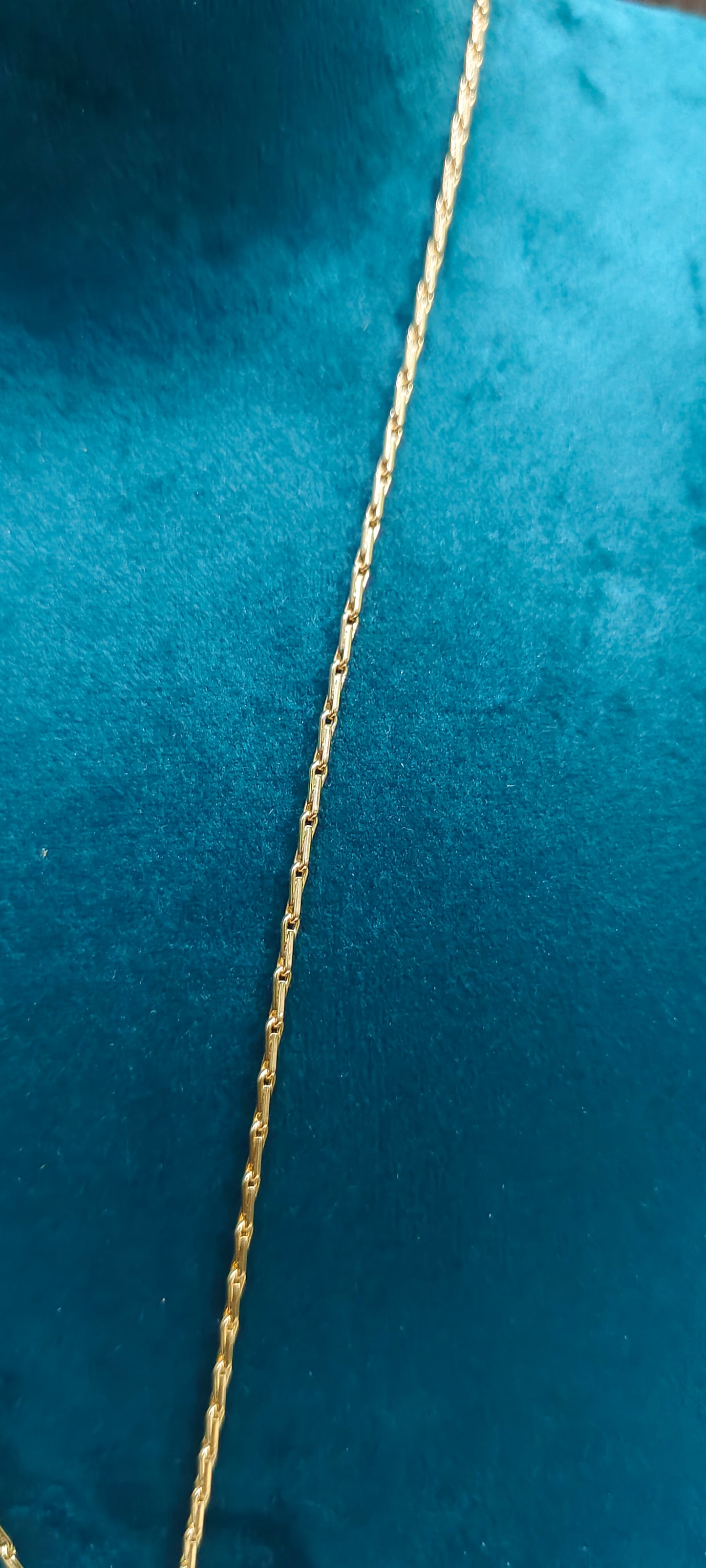 Premium micro gold 18" length Lakshmi Devi pendant chain