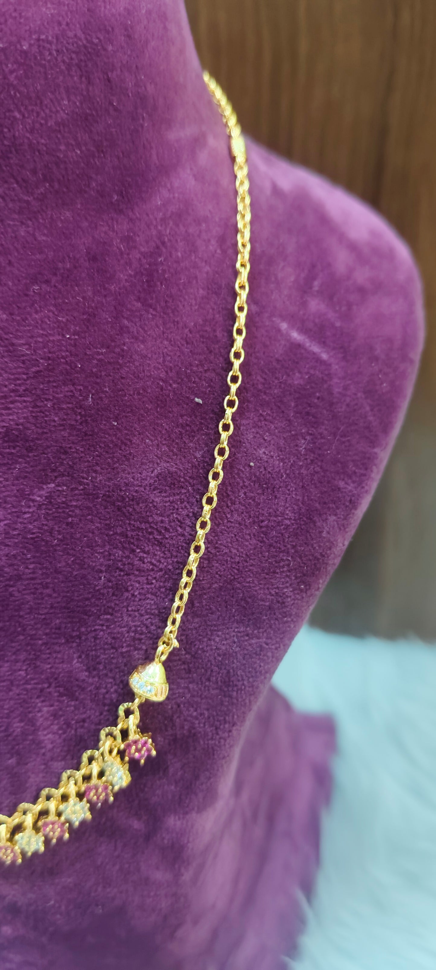 100% gold look simple necklace set