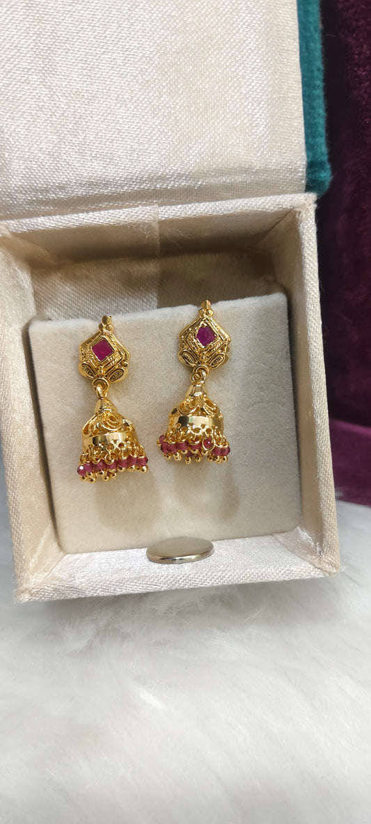 Premium micro gold plated 18" length heart chain and jumkas combo