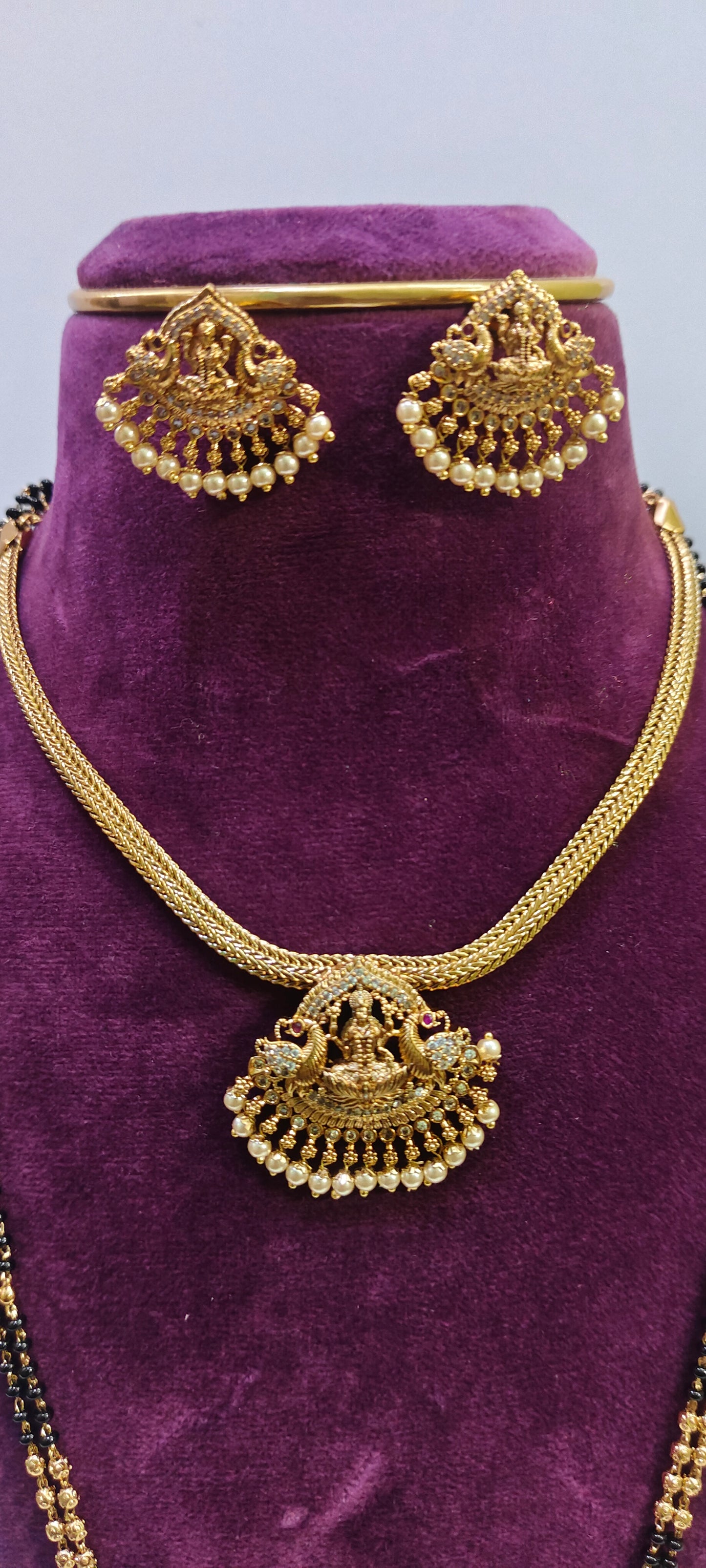 Black beads and necklace set combo