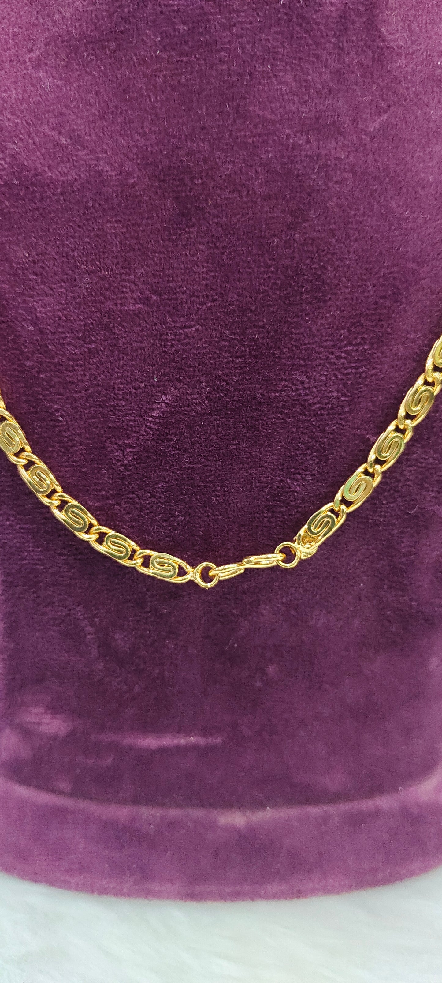 Stunning gold look 18" length mens chain