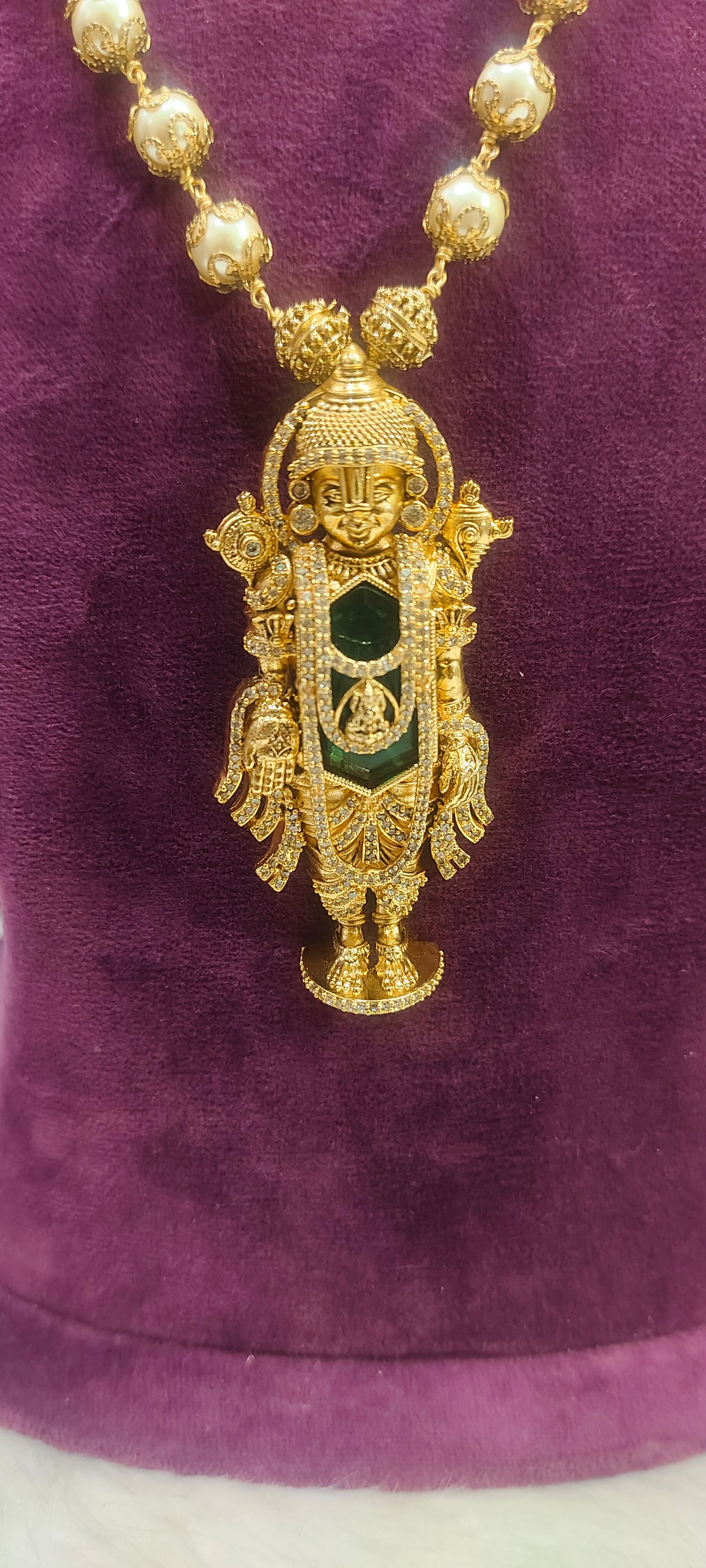 Premium nakshi balaji pendant with Swarovski pearl chain