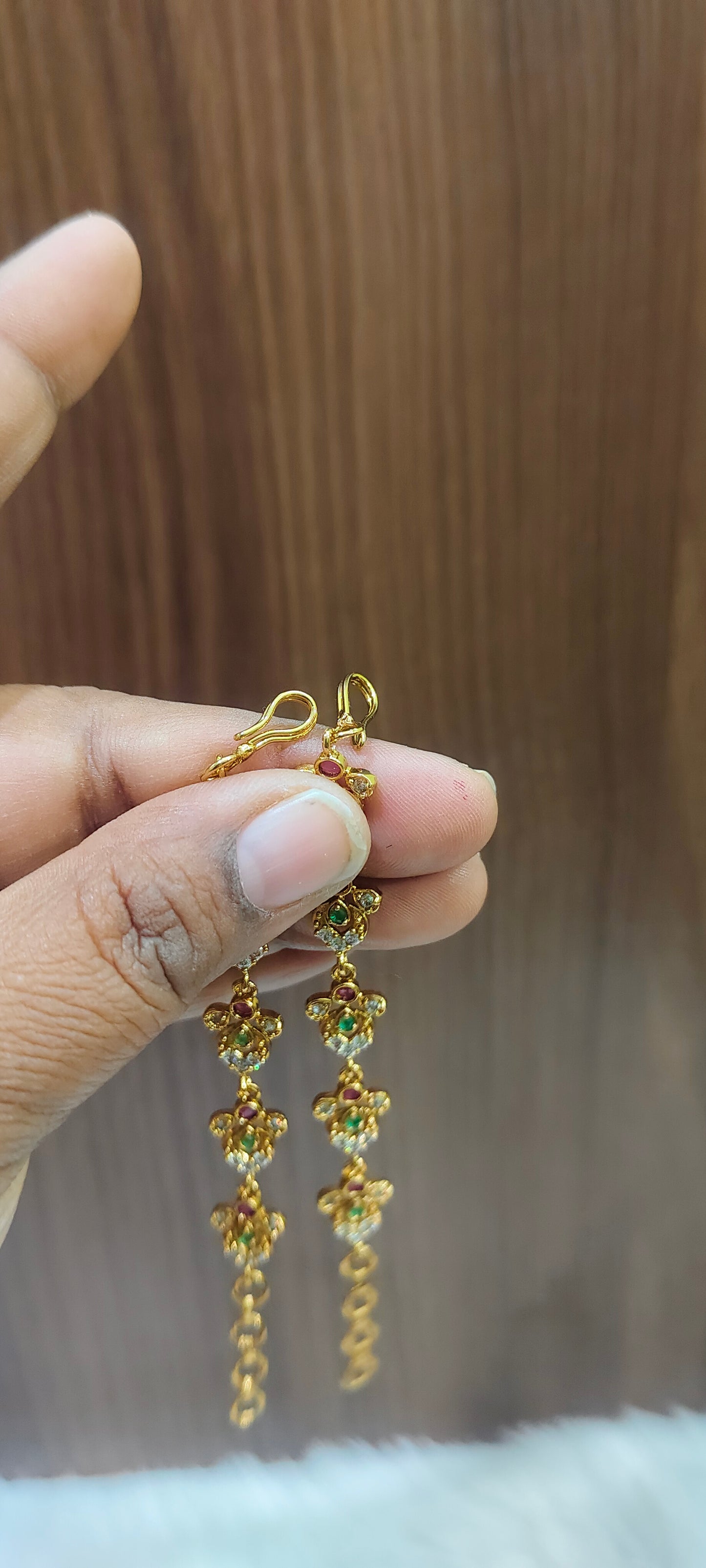 Simple and trendy maatis