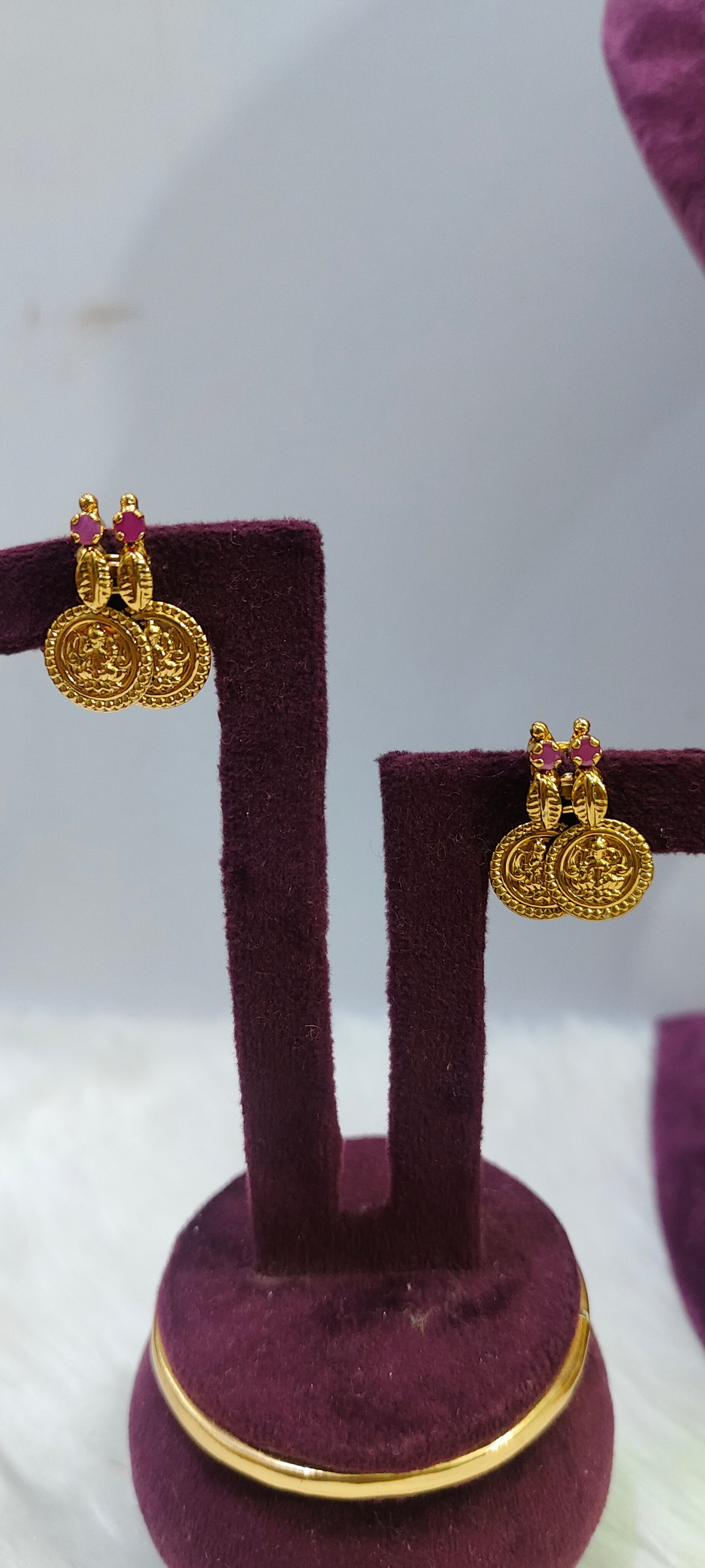 Premium nakshi 32" length kasumala cum vaddnam