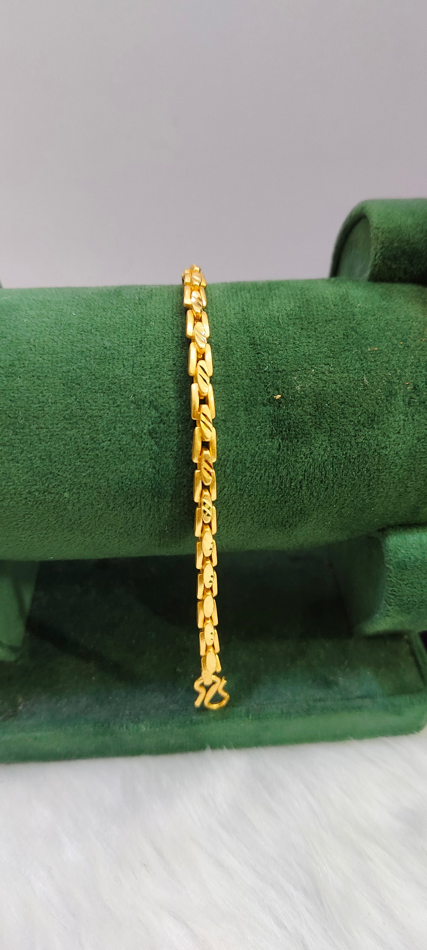100% gold look 24" length double design chain and 8" length mens bracelet