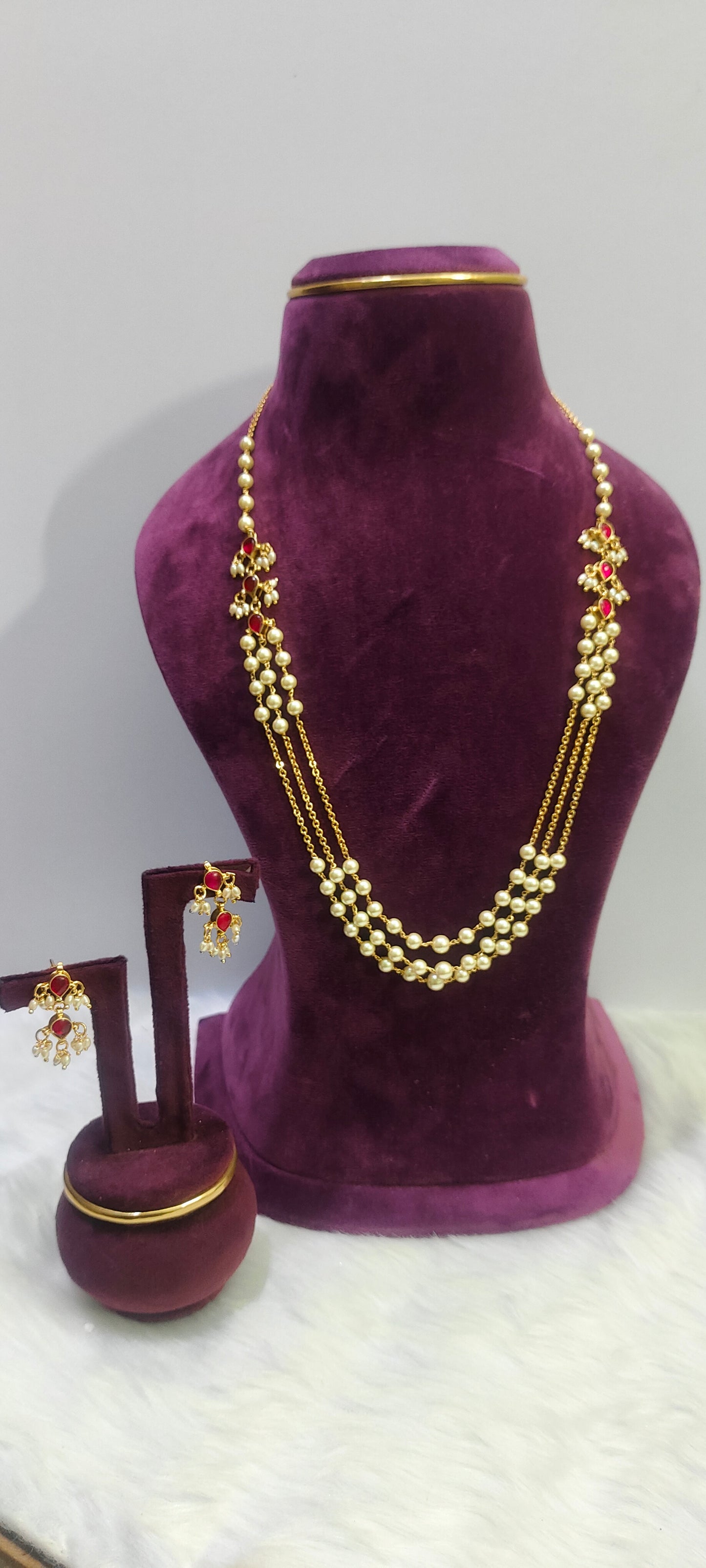 Classy 22" length pearl step chain with earrings