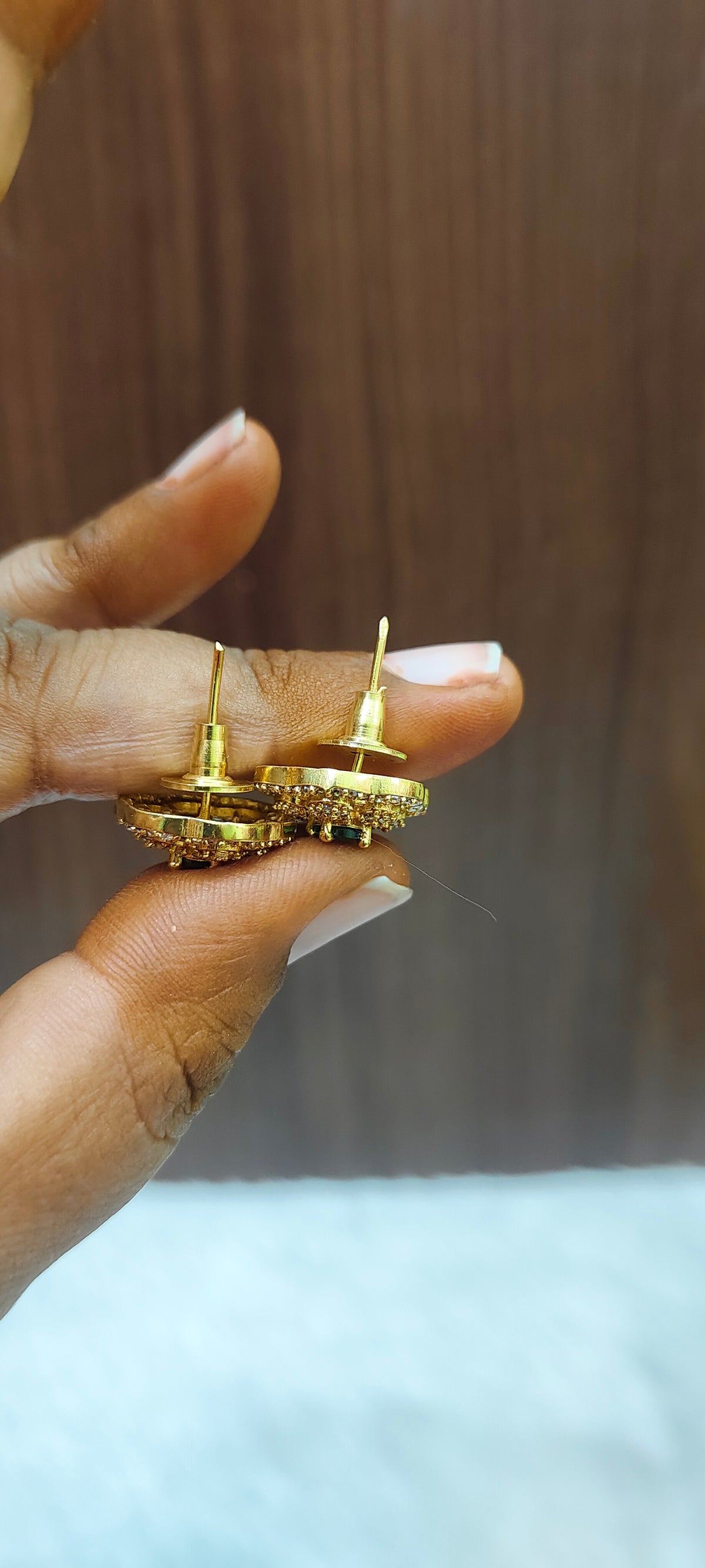 High premium quality pendant set with studs