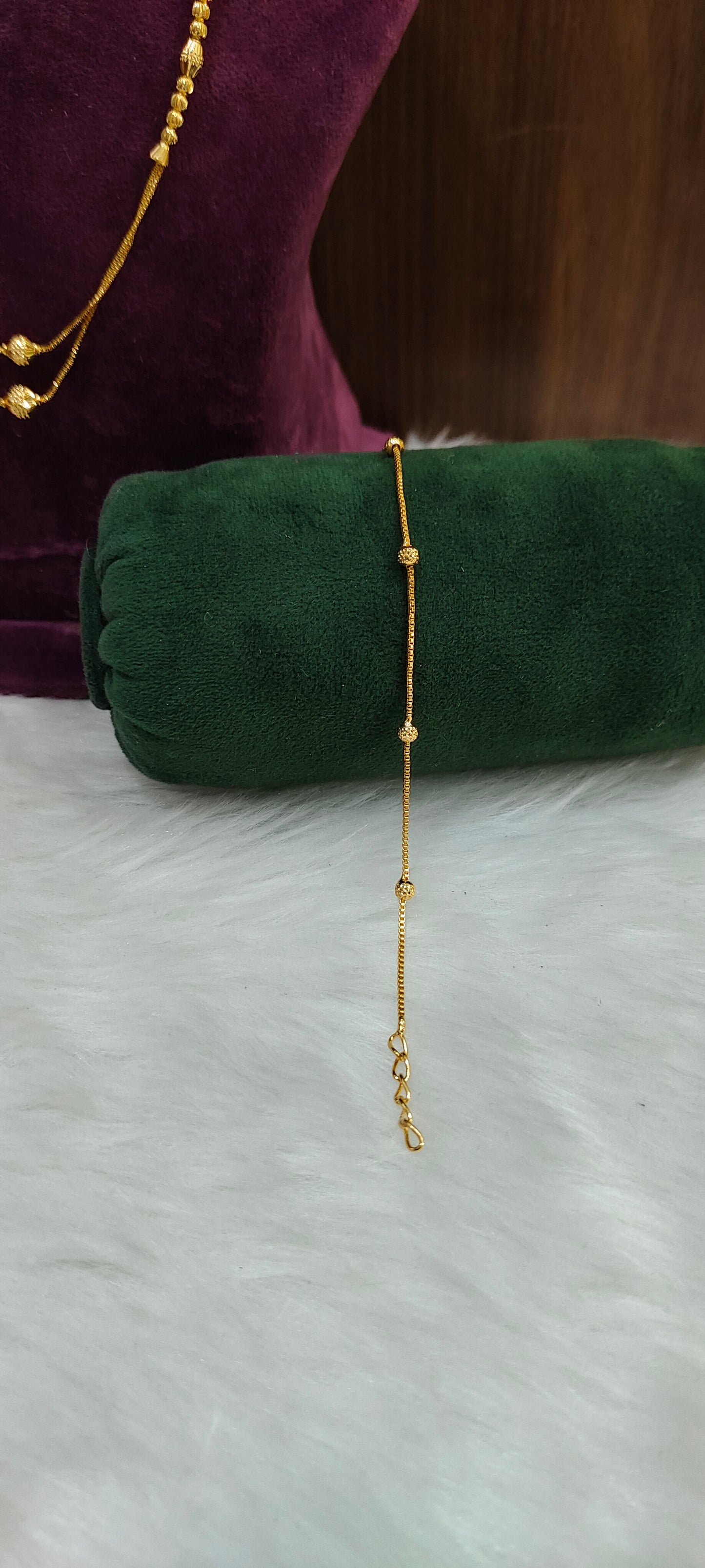 100% gold look chain and ball bracelet combo