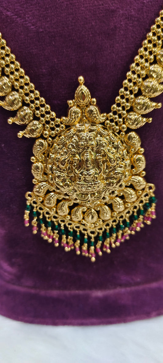 Gold look Mango necklace