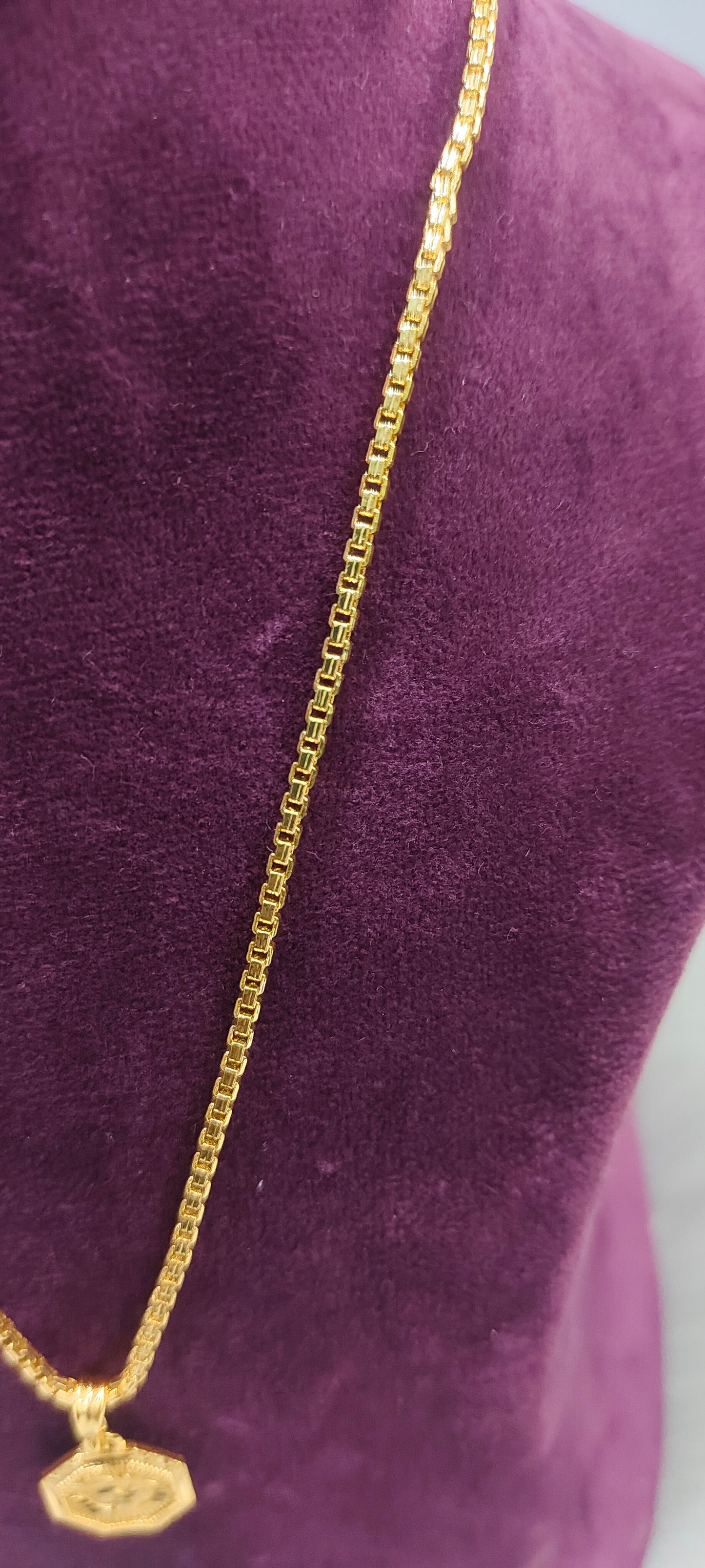 100% gold look om pendant with 18" length chain