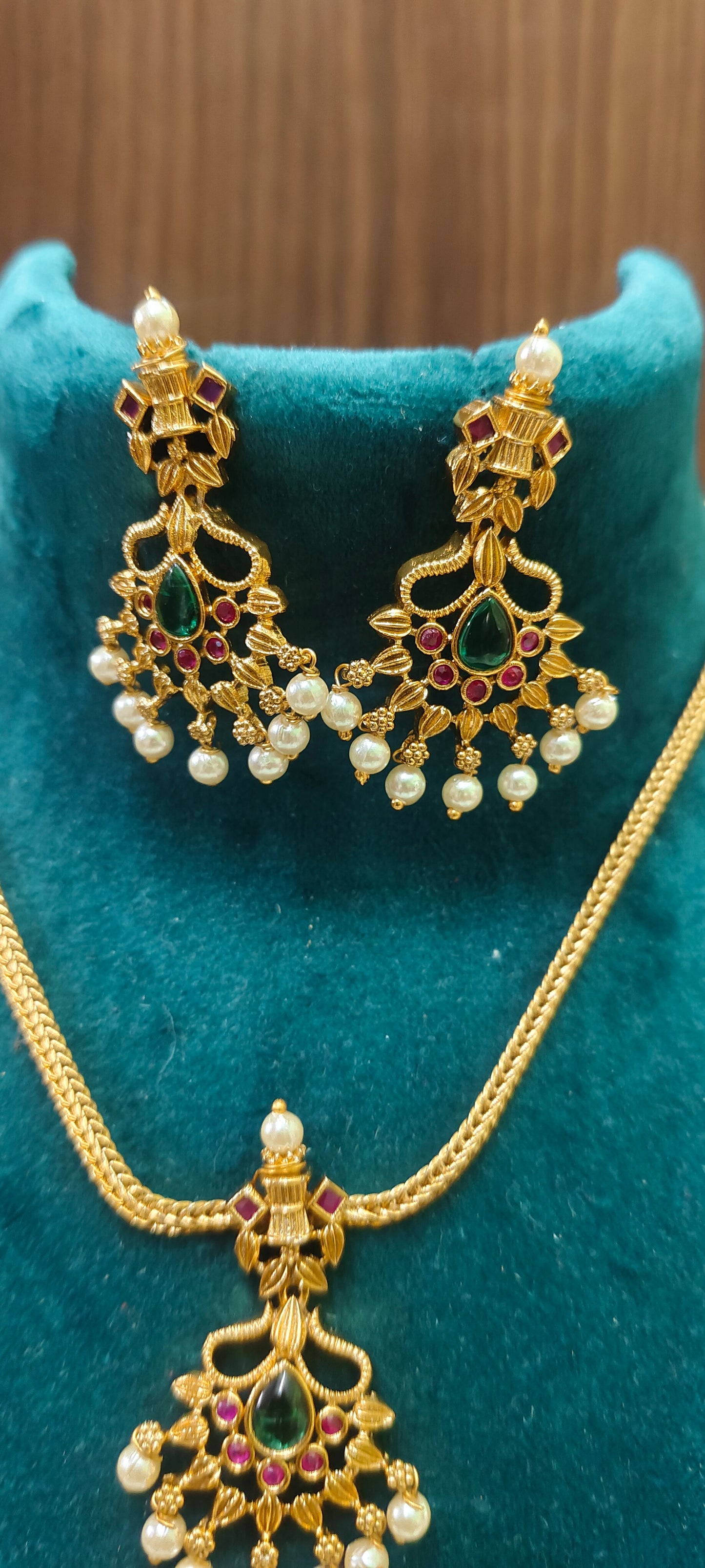 Simple and elegant nanu patti necklace (back thread provide)