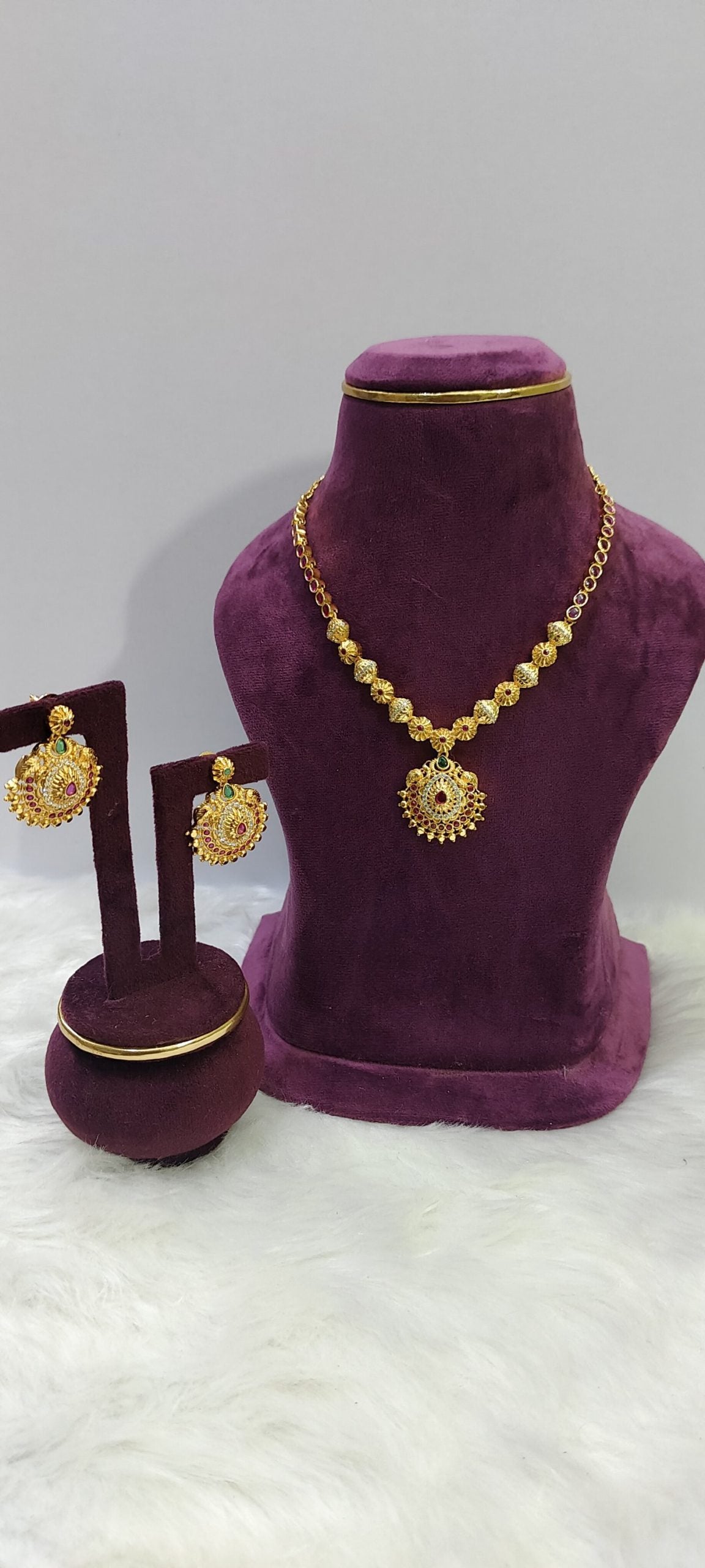 100% gold look necklace set (Gold Plated) – Paanchajanya Jewels