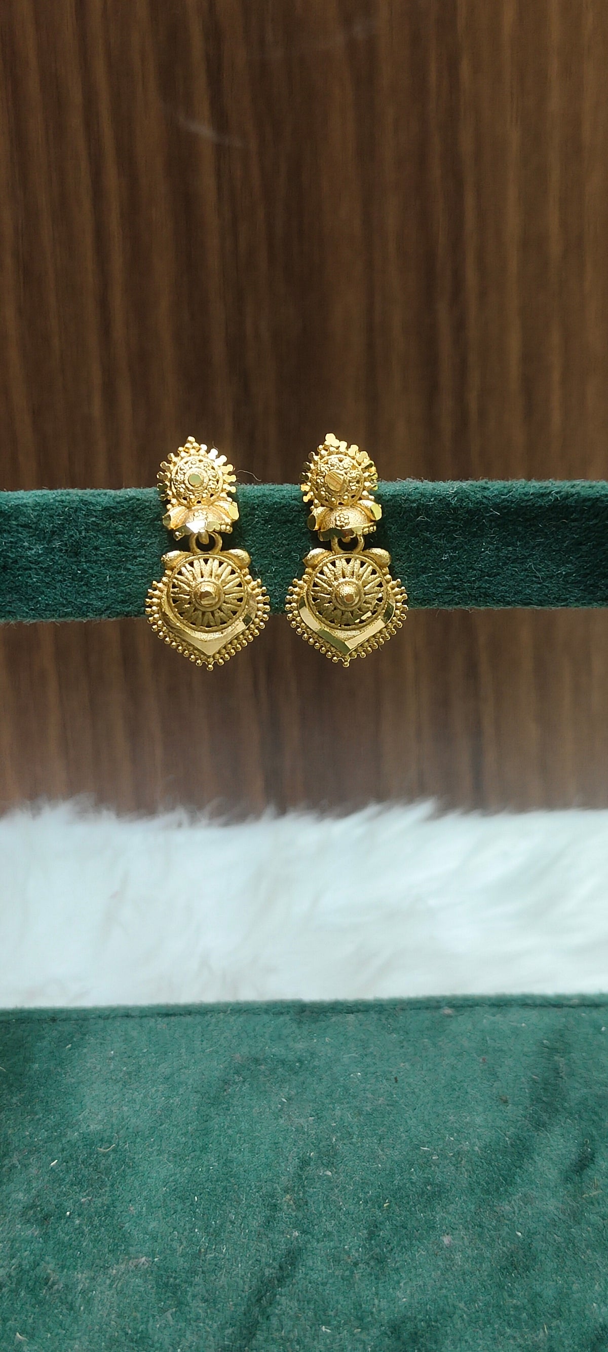 Premium micro gold plated daily wear gold look earrings with screw back