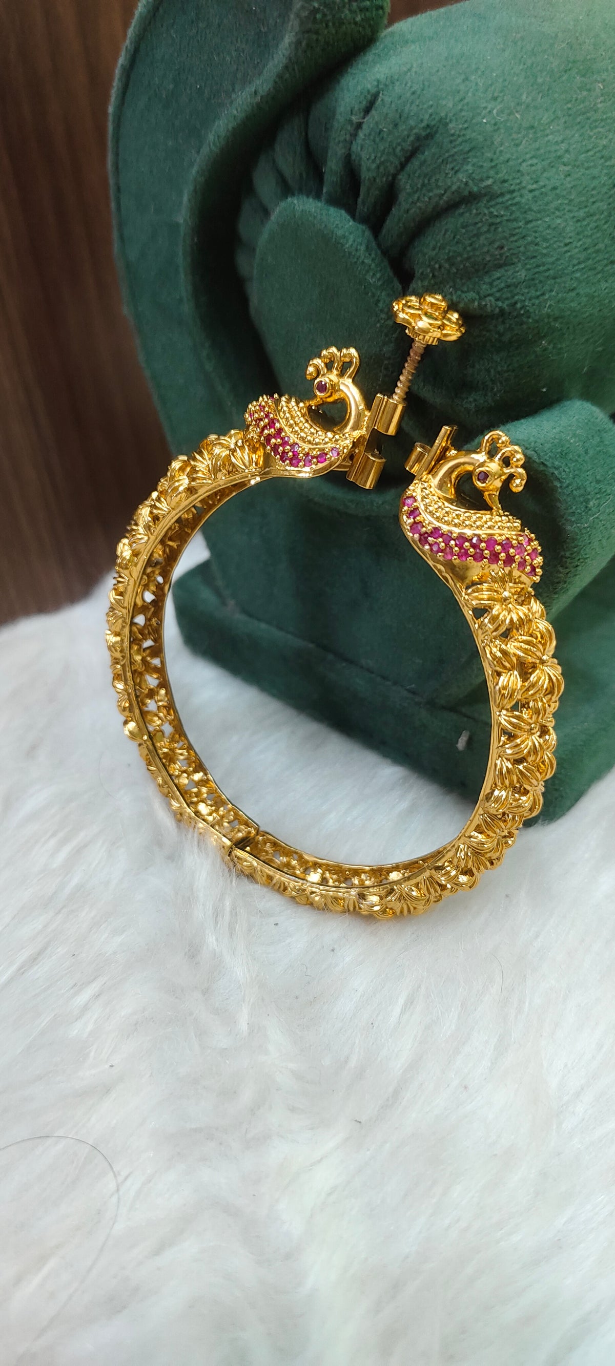 Premium antique nakshi openable kada(fit from 2.6 to 2.12)