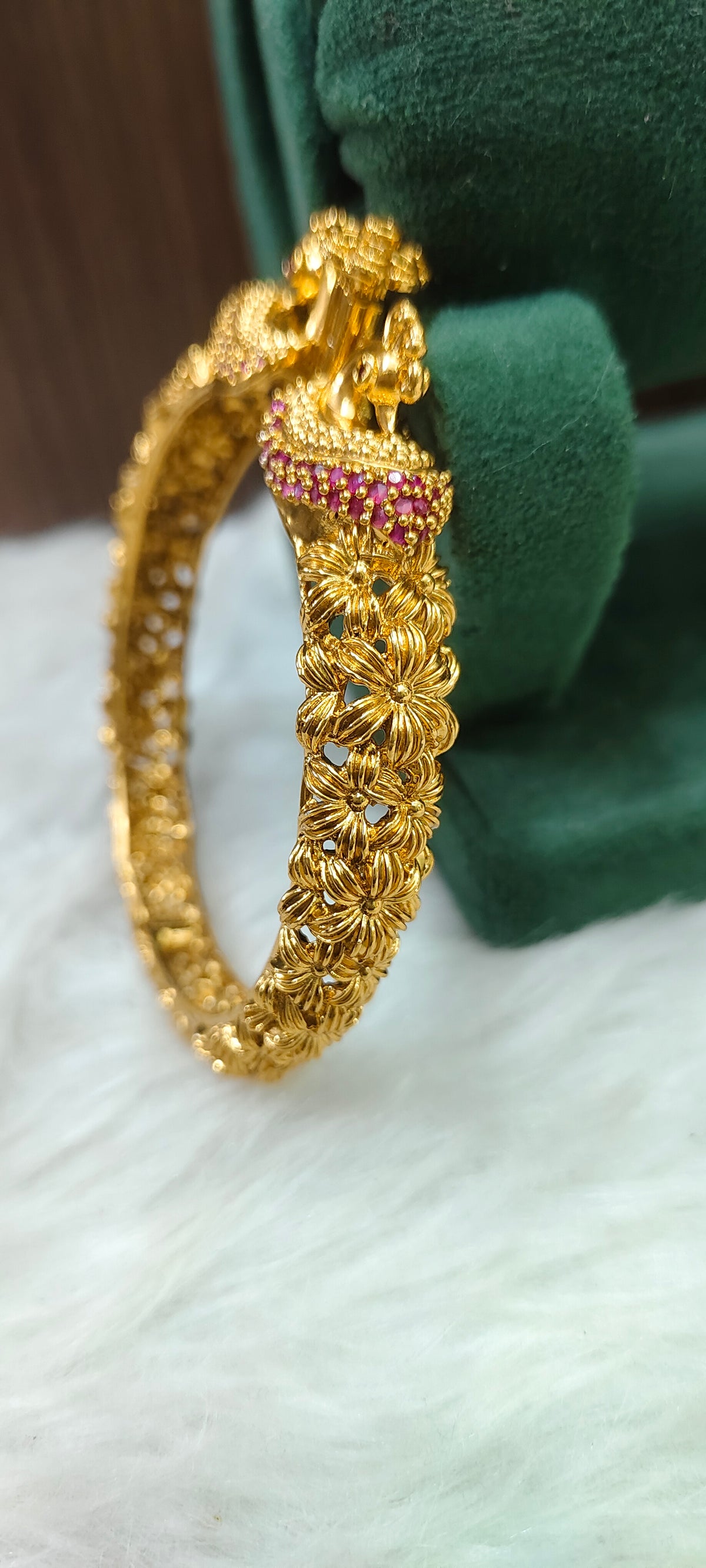 Premium antique nakshi openable kada(fit from 2.6 to 2.12)