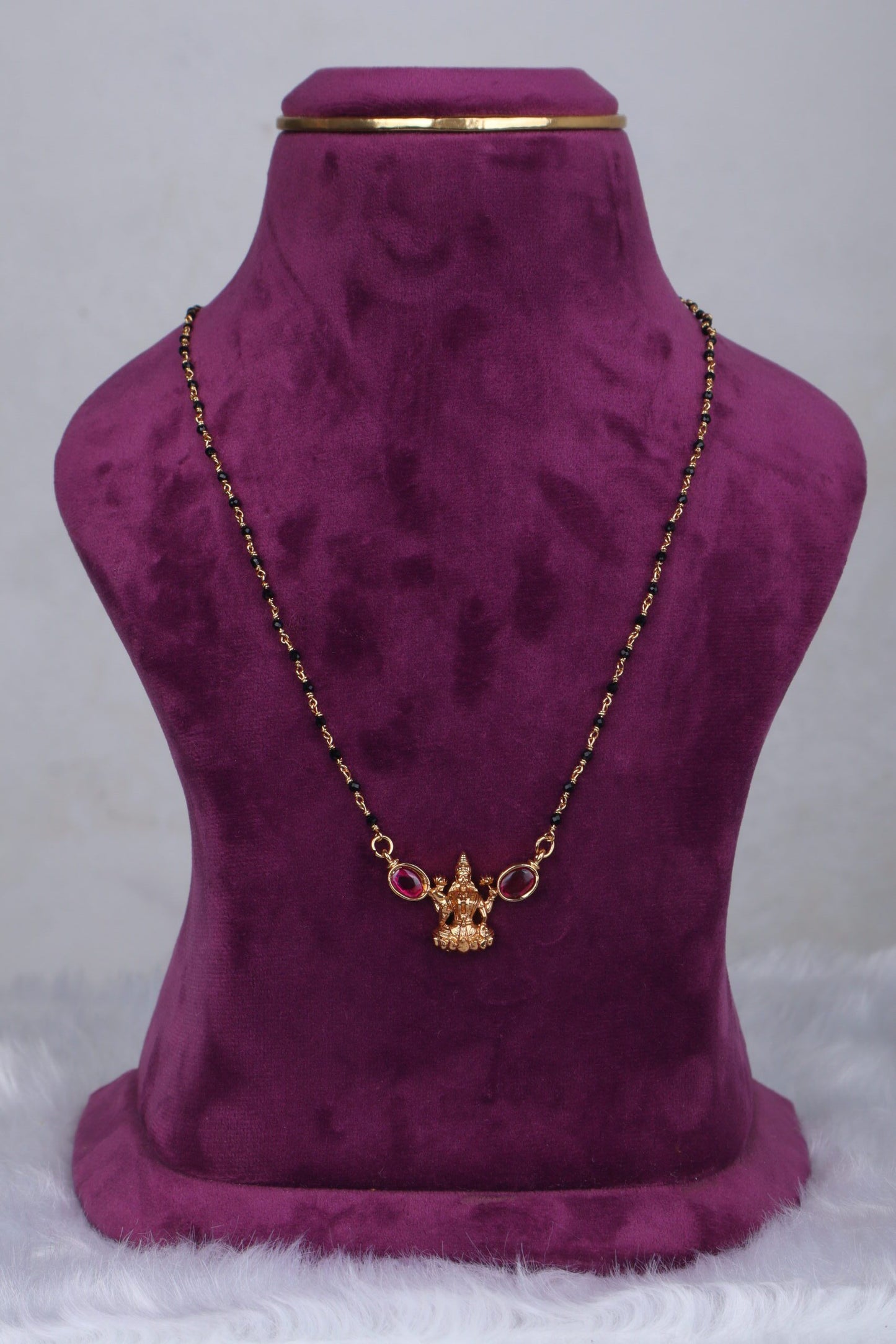 Laxmidevi Blackbeads Short