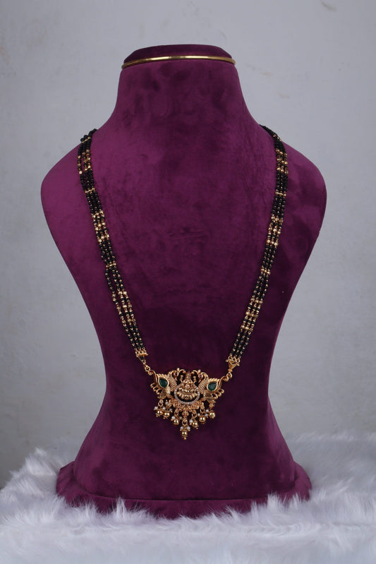 Antique Elegance Triple-Strand Blackbeads