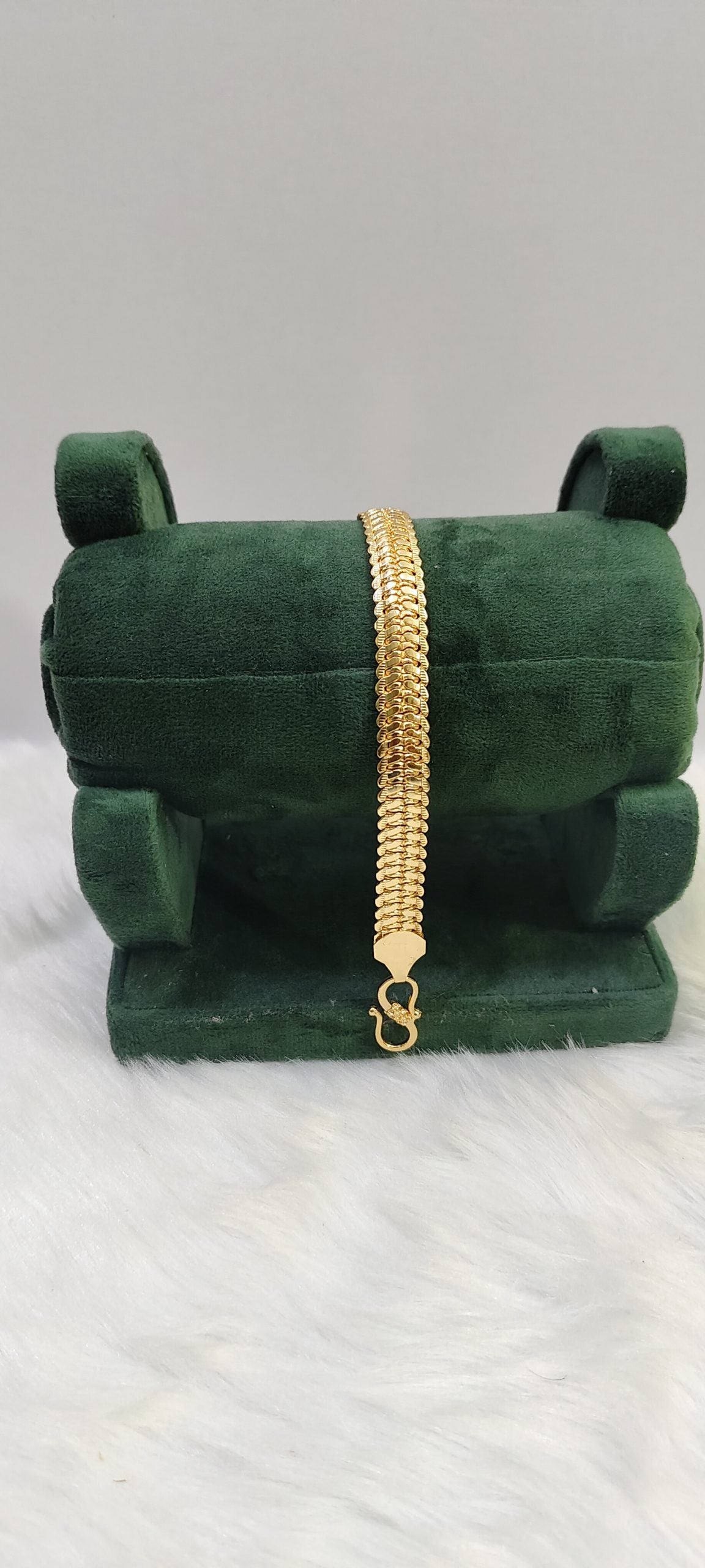 100% gold look mens  Premium mens bracelet