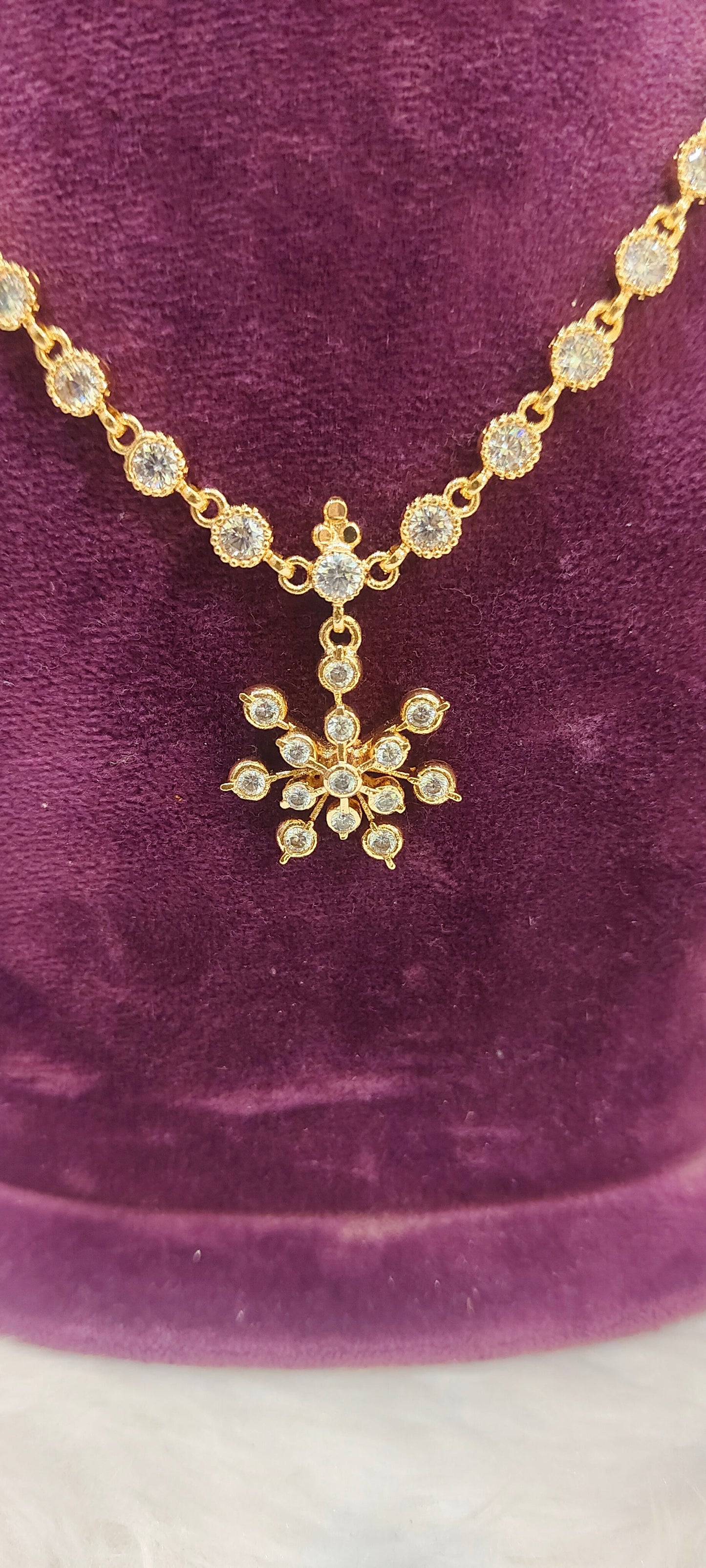 Pure panchaloham simple diamond look necklace