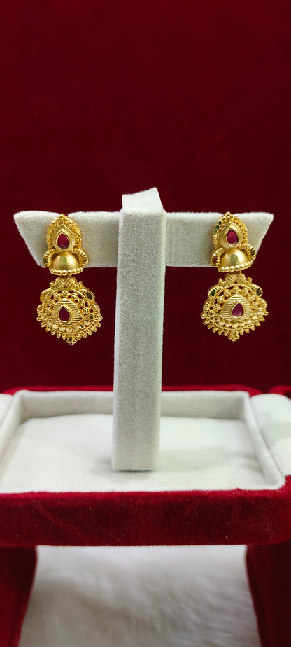 100% gold look earrings