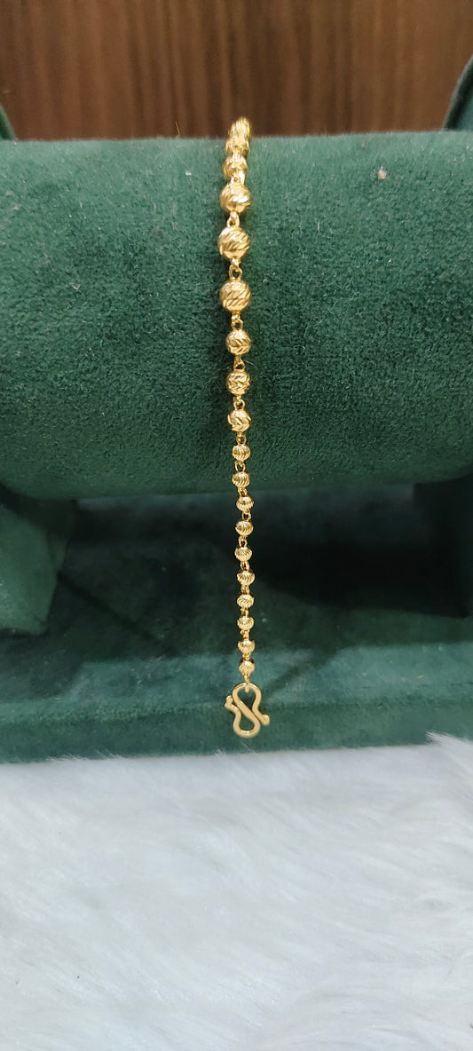 Premium micro gold plated ladies bracelet