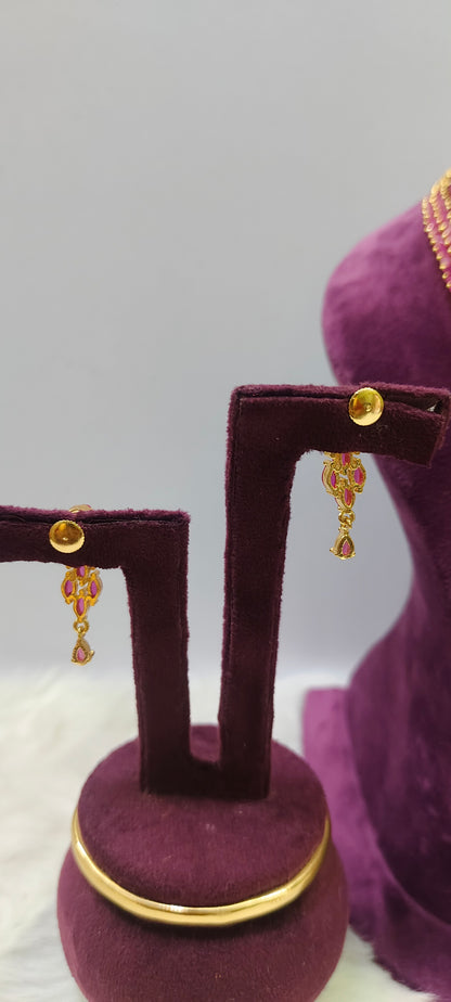 Classey ruby necklace set