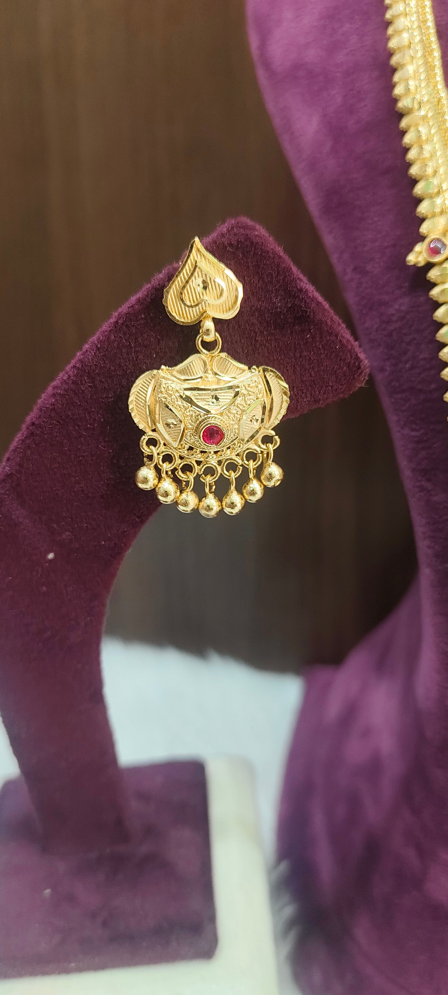 100% gold look necklace and long haram combo set