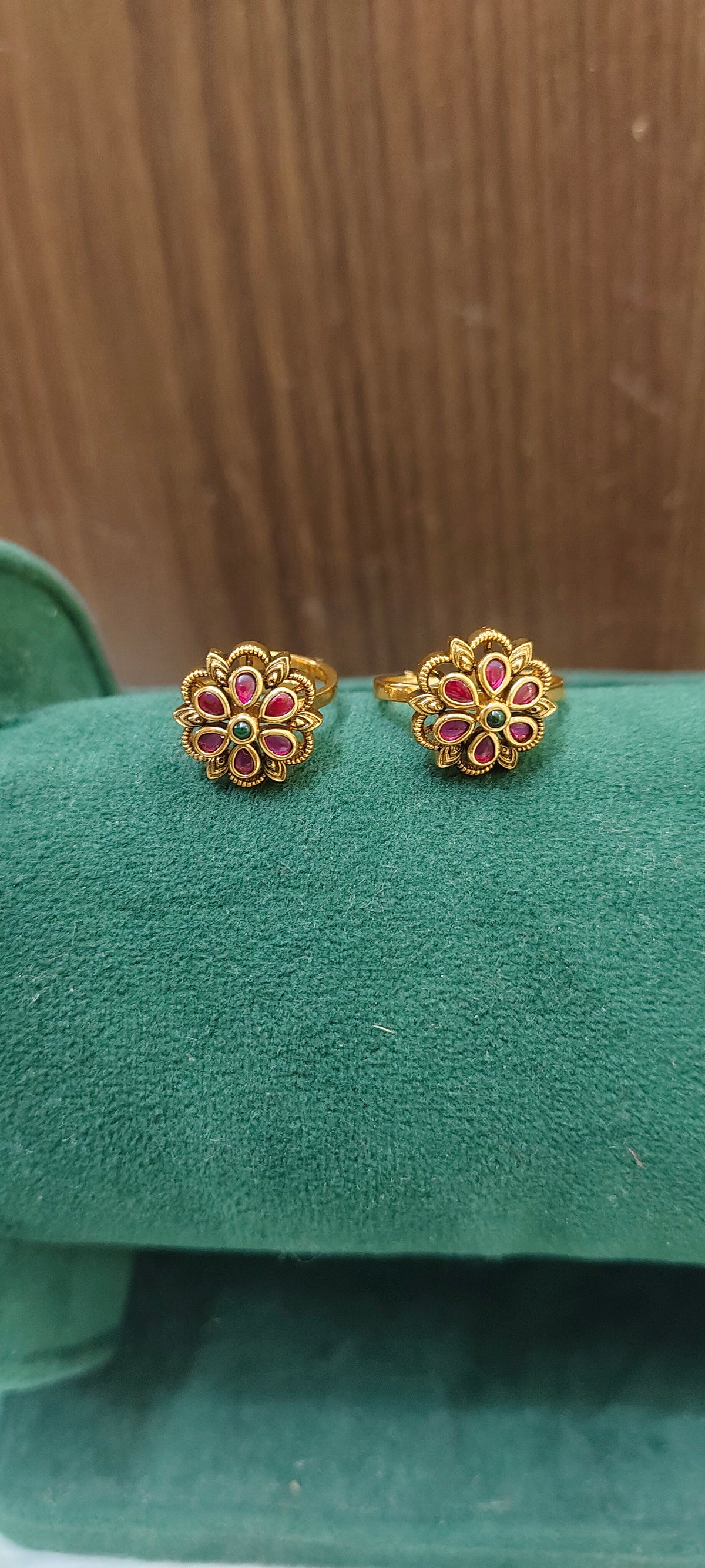 Premium nakshi adjustable toe rings