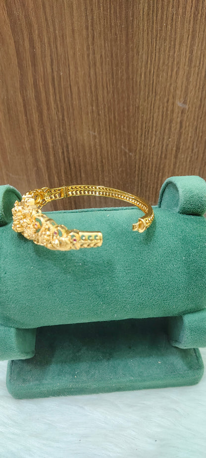 High premium nakshi openable kada(fit from 2.4 to 2.10)