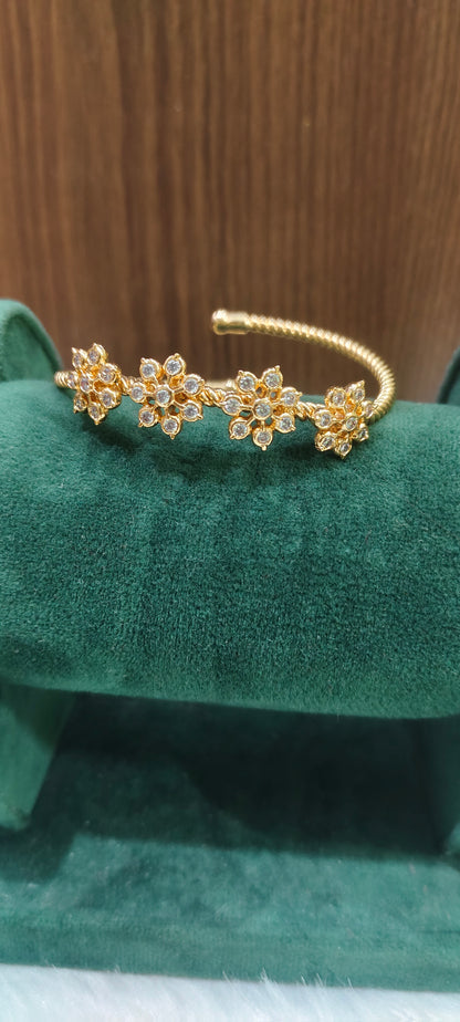 Pure panchaloham openable kada bracelet (fit from 2.2 to 2.10 size)