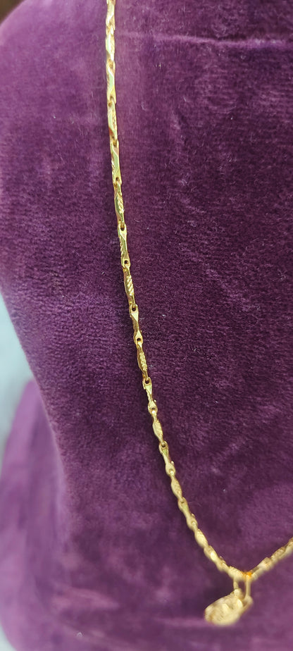 Premium micro gold plated 18" length Lakshmi Devi pendant chain