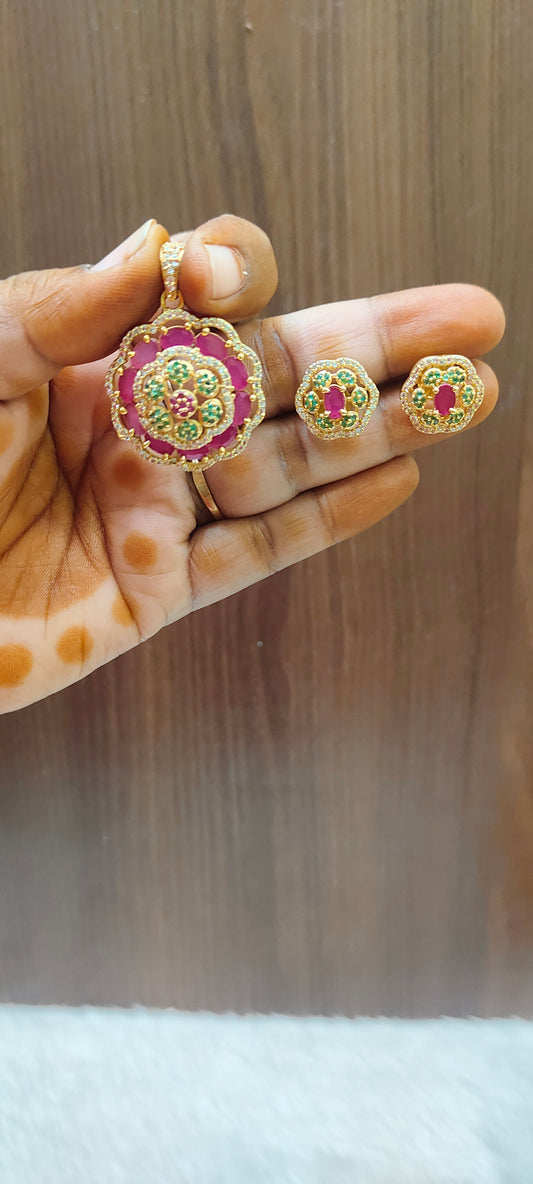 High premium quality pendant set with studs