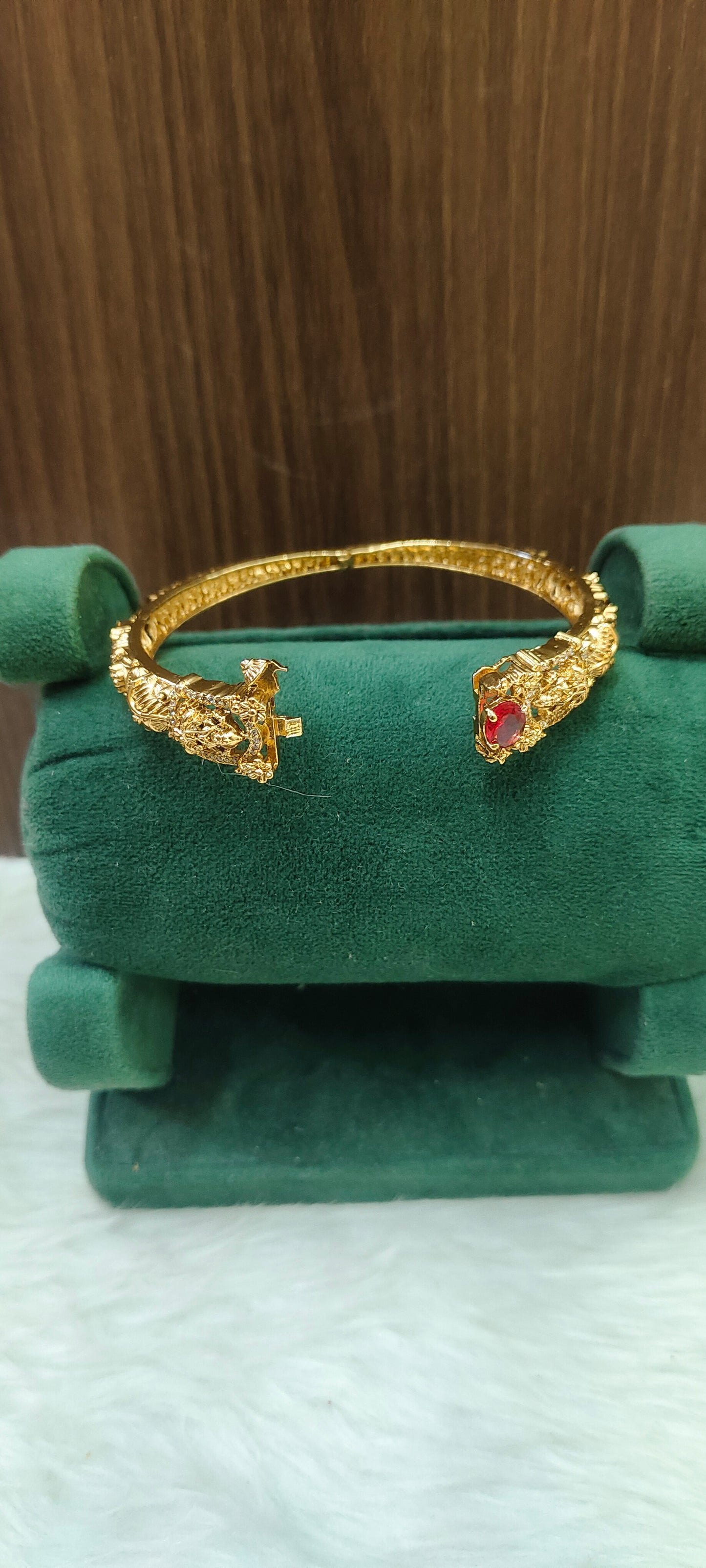 Premium nakshi openable kada bracelet ( fit upto 2.6 to 2.10)