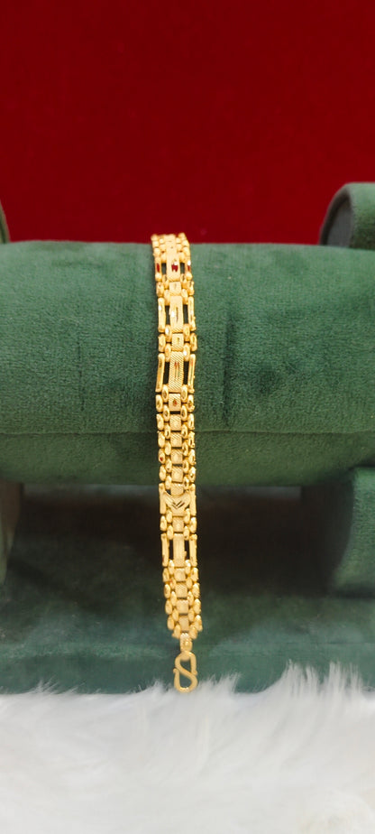 100% gold look mens bracelet (design slightly changes)