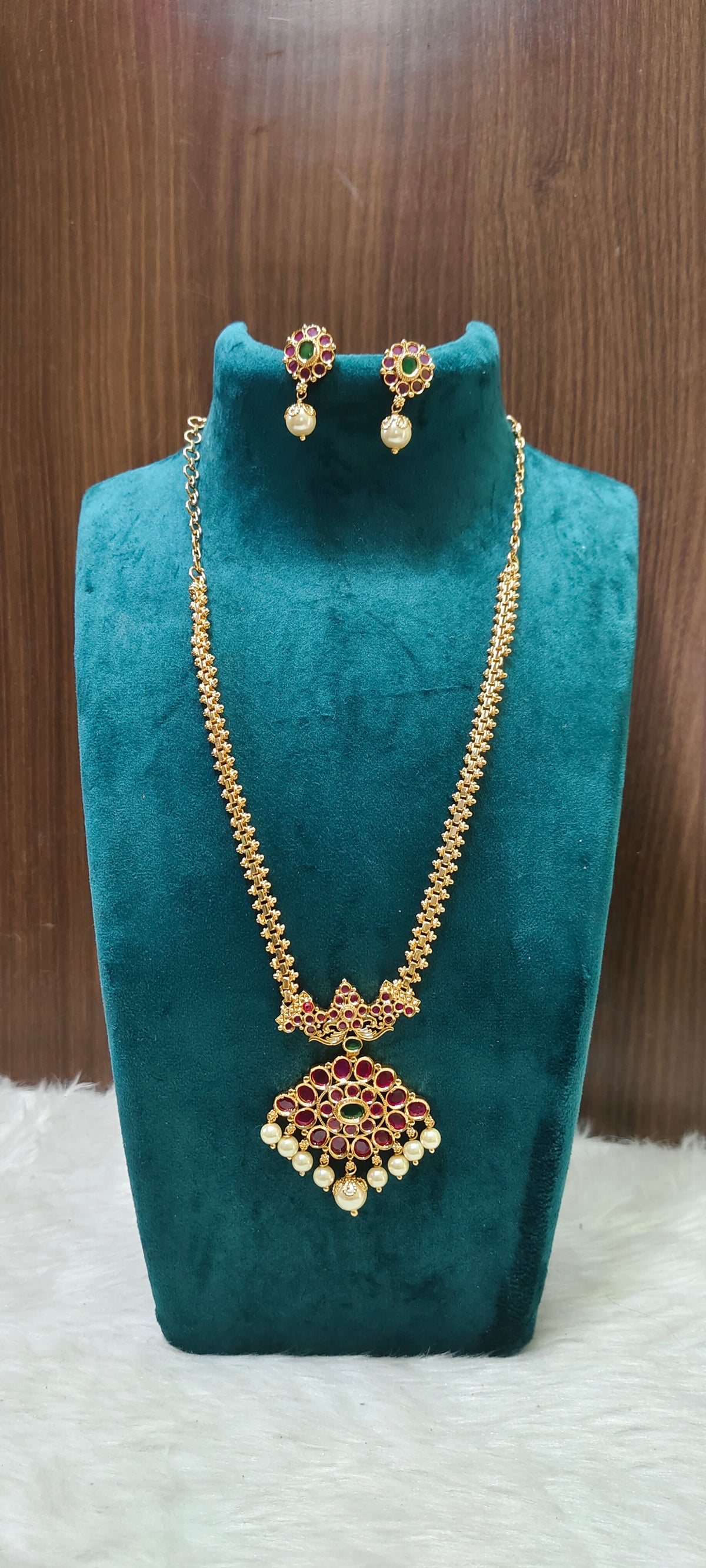 Premium micro gold plated gold look necklace