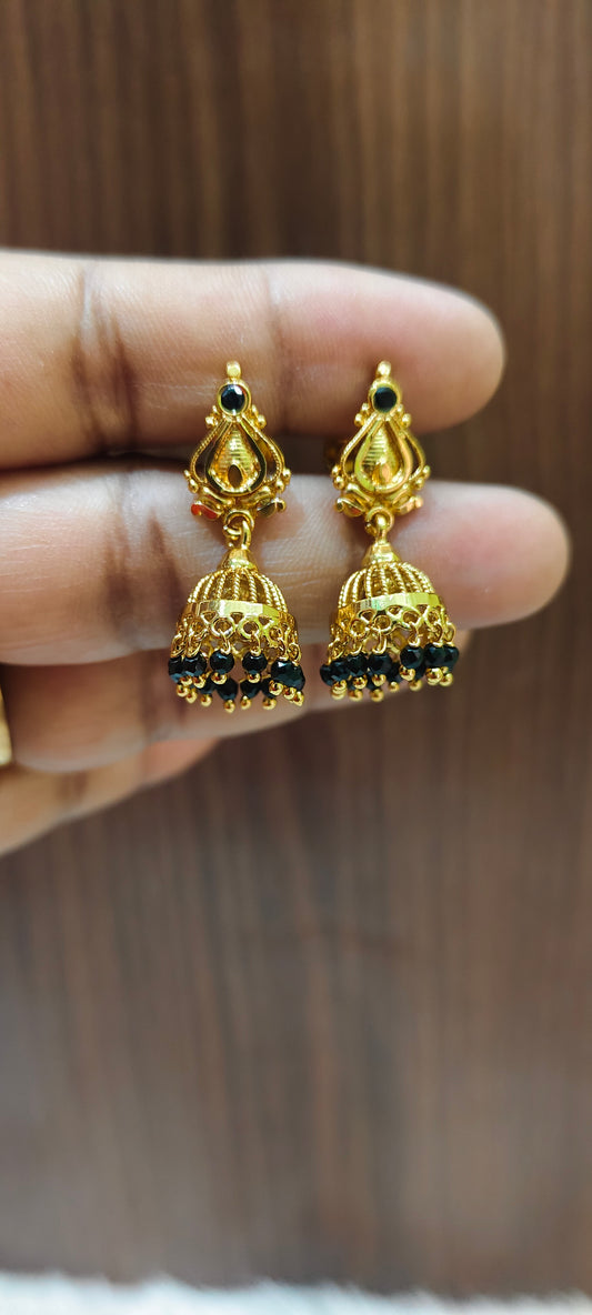 Simple black beads jumkas