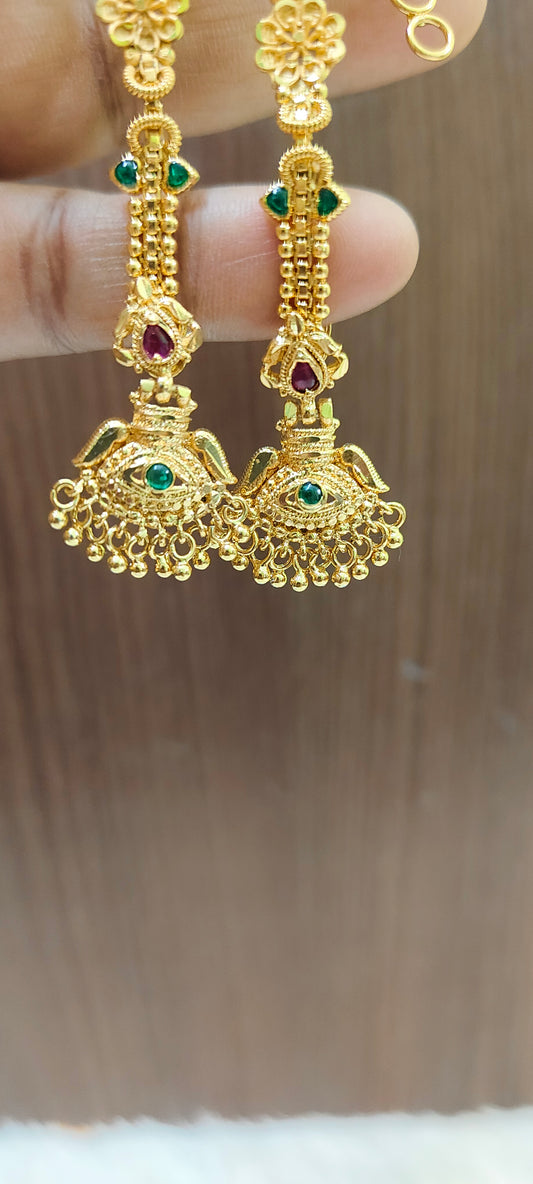 Premium micro gold plated daily wear earrings and  chuttu matti combo