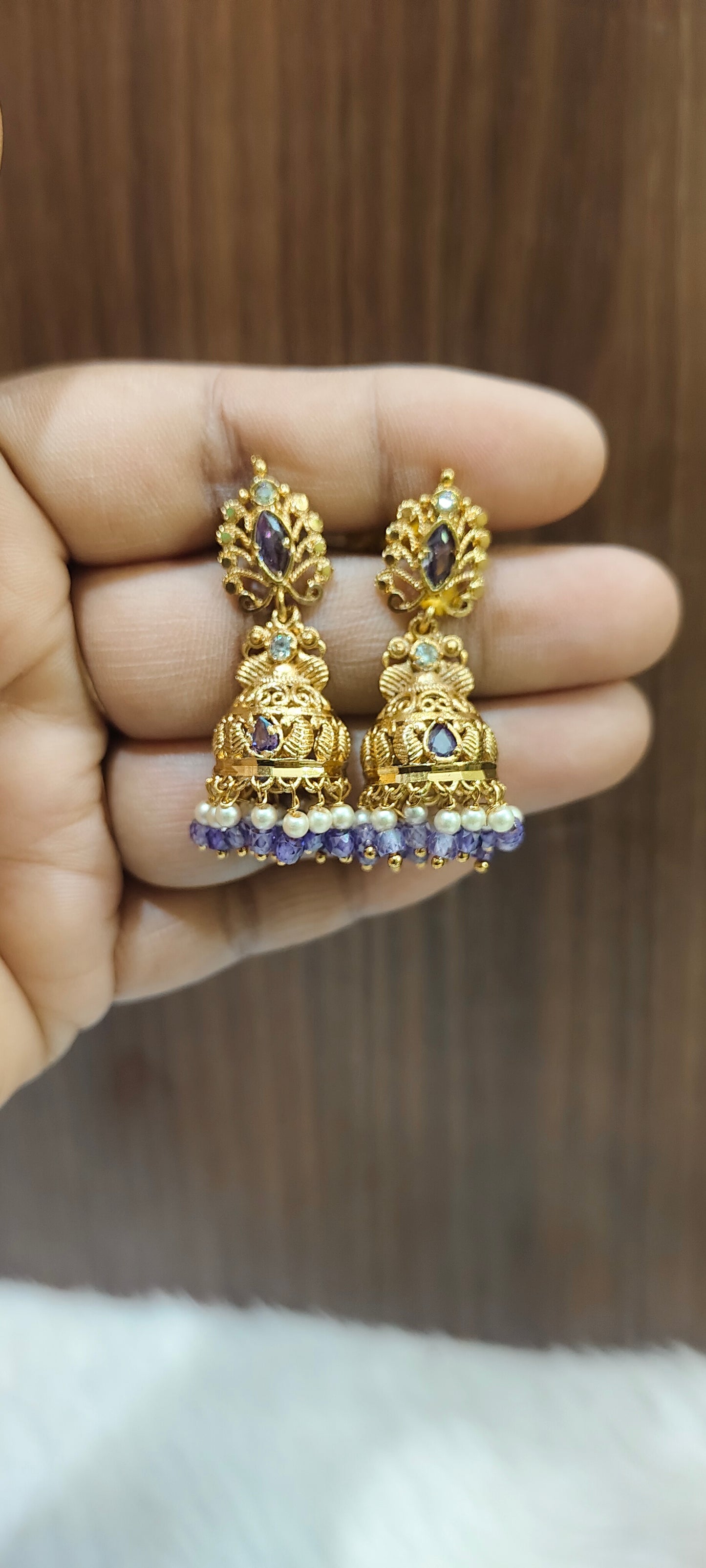 Simple gold look jumkas