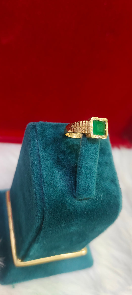 Pure panchaloham unpolished green stone finger ring