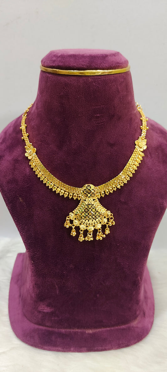 100% gold look simple necklace
