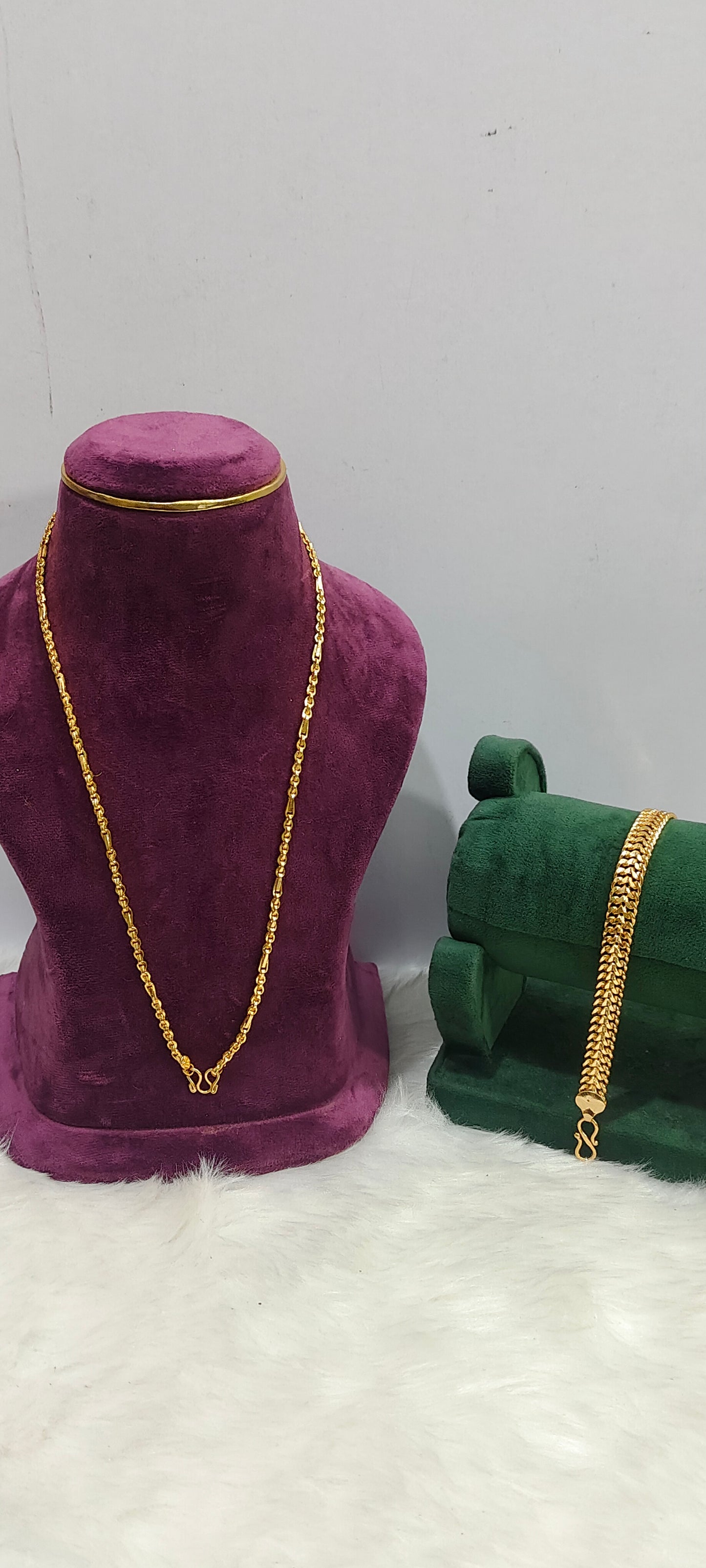 Premium micro gold plated 20" length 5 plus 1 chain and 8" length men's bracelet combo