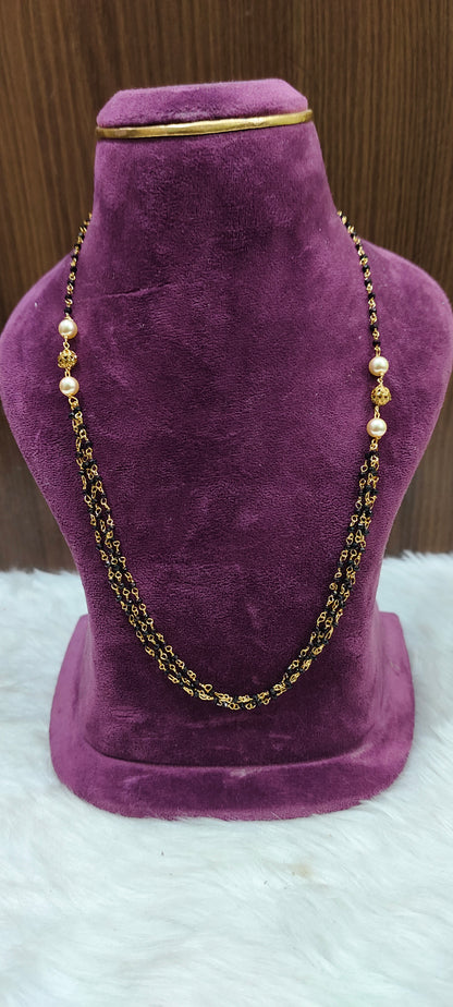 Simple and classy 3 line spinner black beads with 18" length